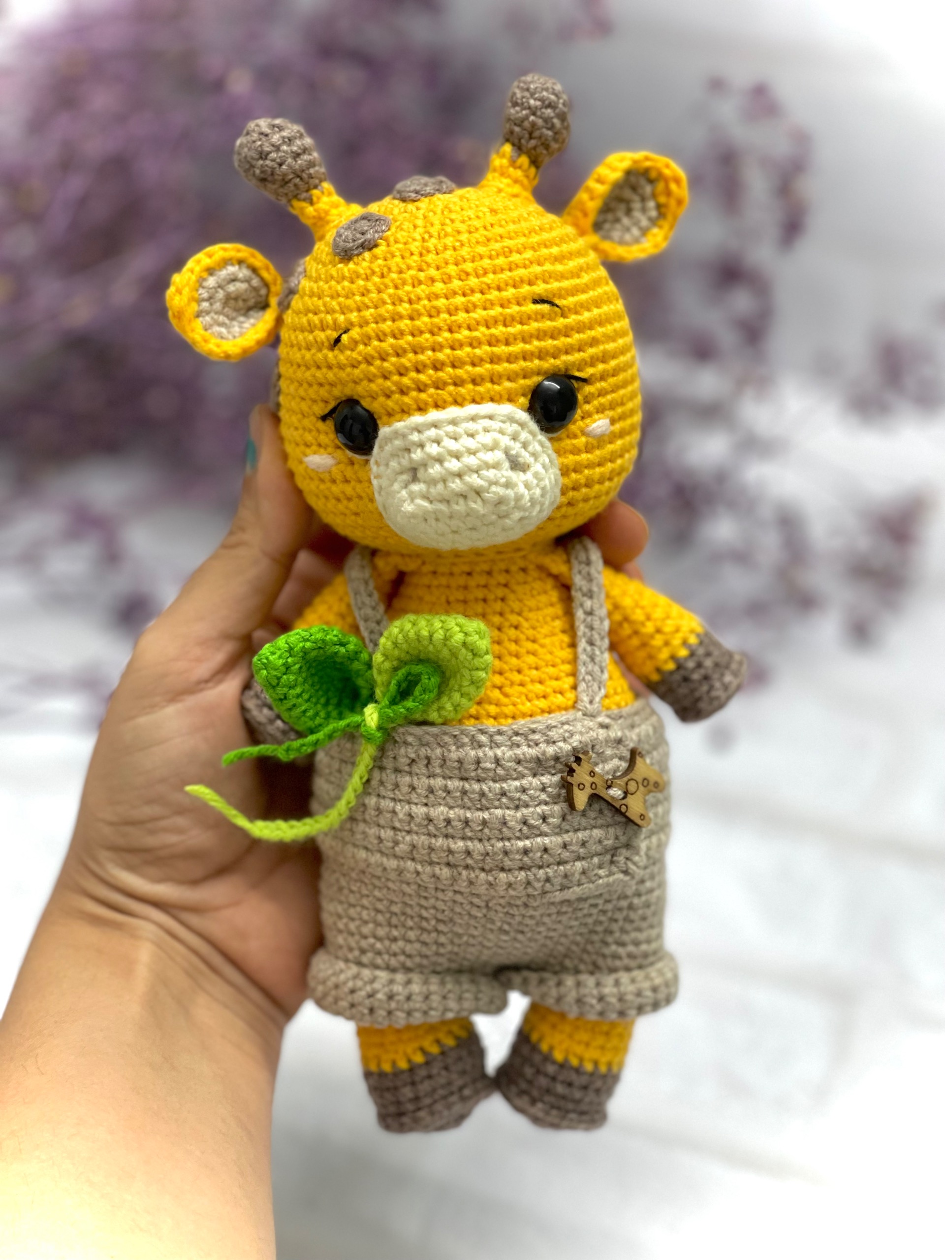 عروسک زرافه بافتنی