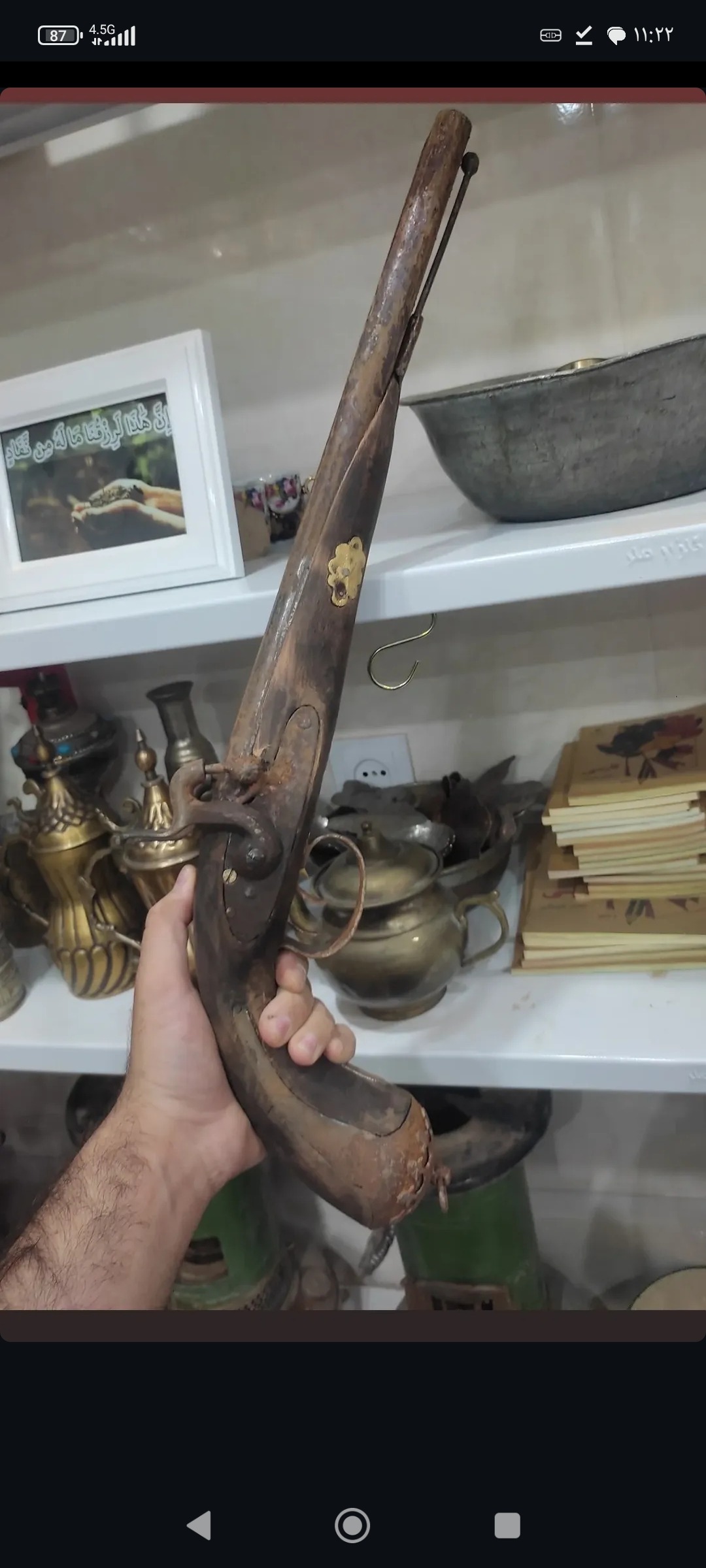 تپانچه قدیمی مهردار برا دکور آنتیک . کلکسیونی