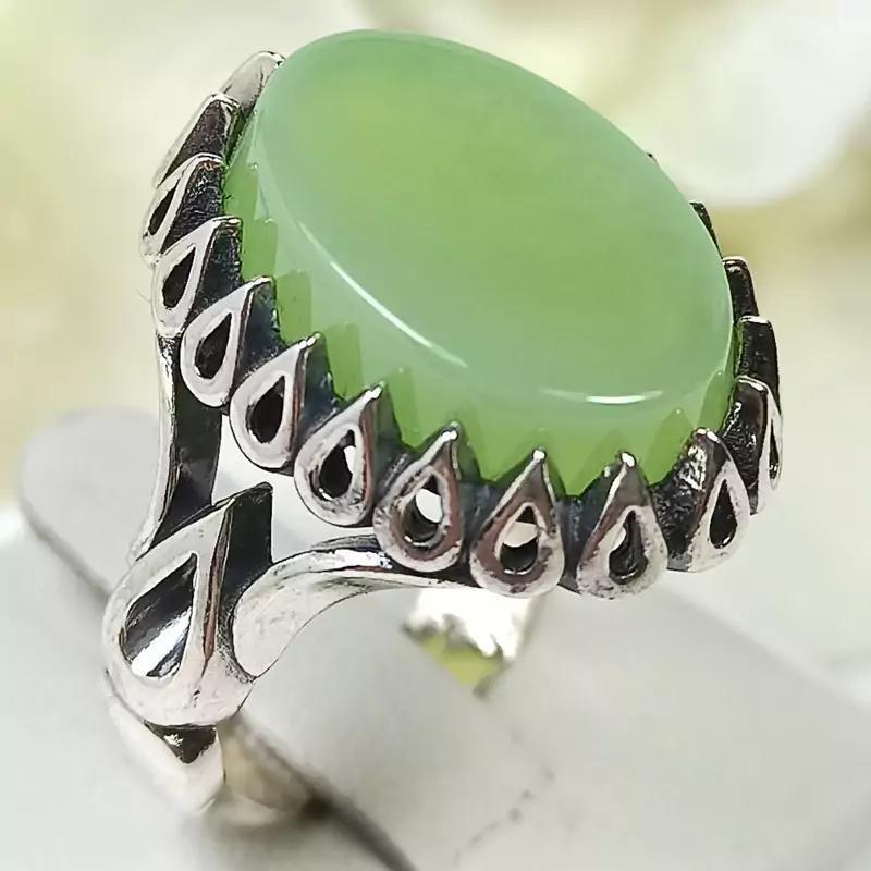 انگشتر عقیق کاهویی با رکاب نقره روس اشکی