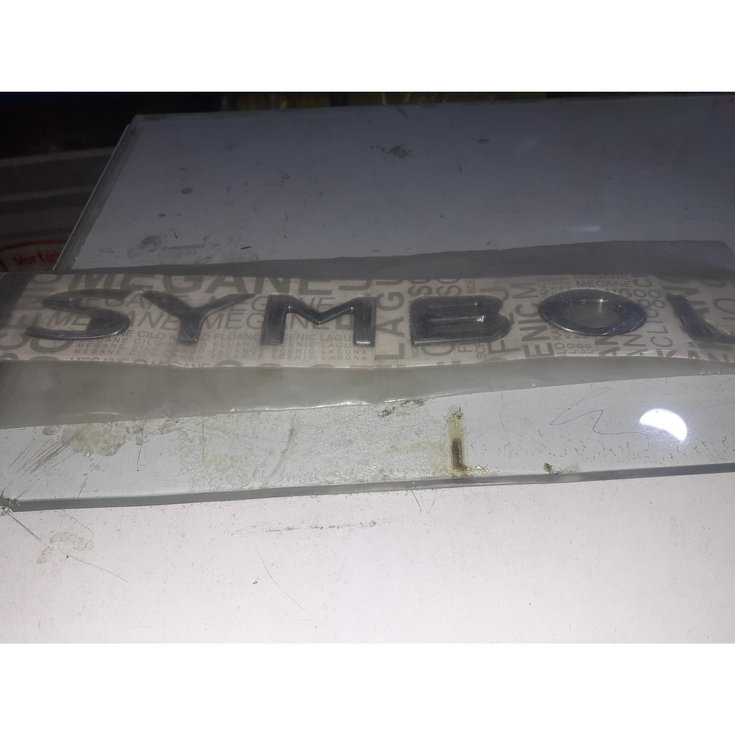 آرم انواع رنو