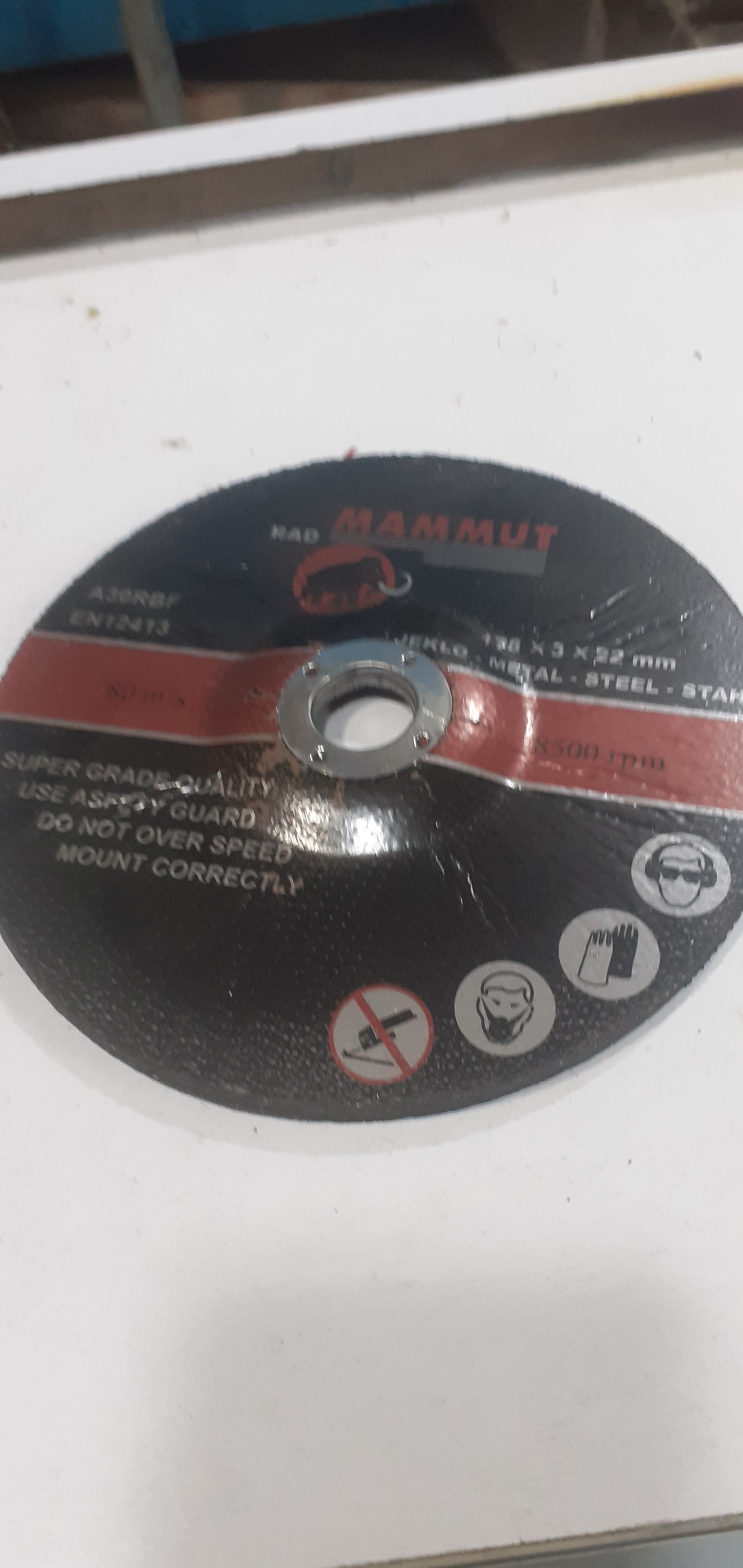 سنگ برش اهن