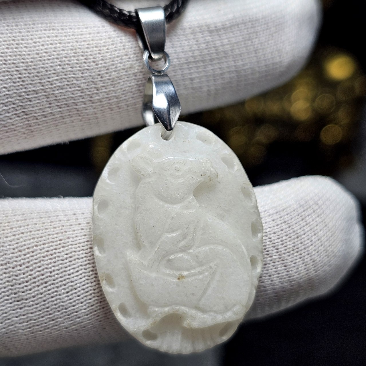 آویز گردنبند سنگ جید سفید تراش کاروینگ کد 35963