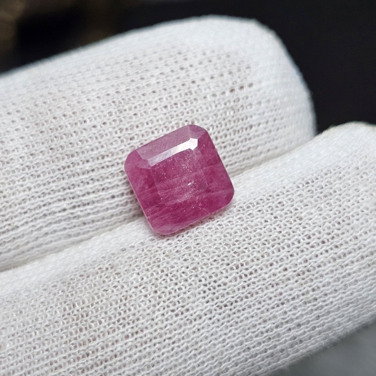 نگین سنگ یاقوت سرخ صورتی معدنی کد 36415