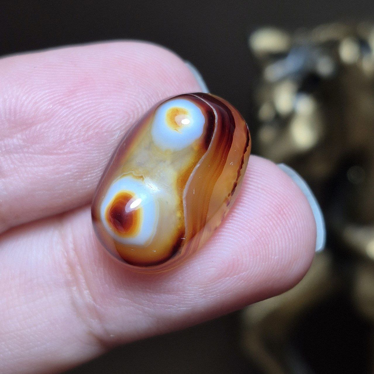 نگین سنگ عقیق باباقوری دو چشم معدنی کد k1132