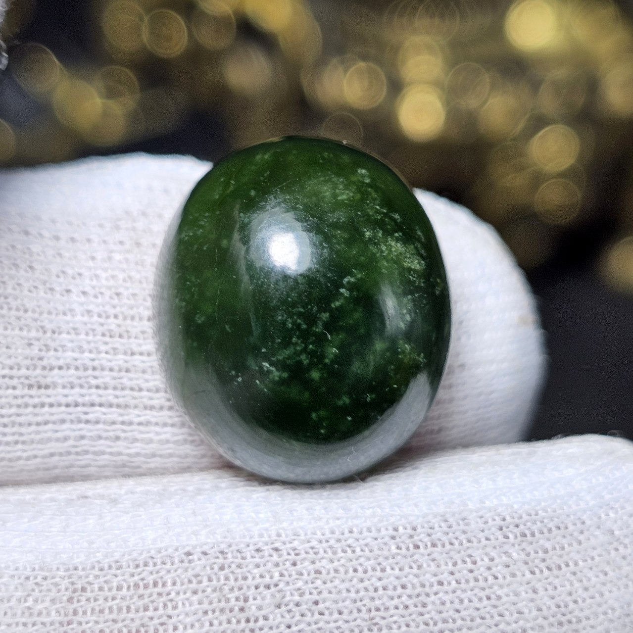 نگین سنگ یشم خوش رنگ معدنی کد 36777