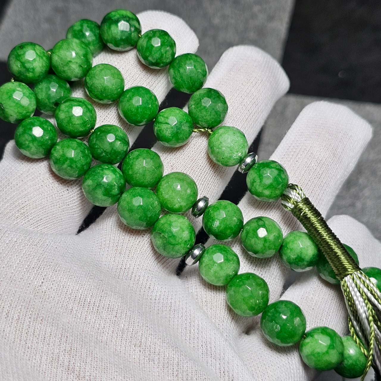 تسبیح 33 دانه سنگ جید سبز معدنی تراش دار کد 37090