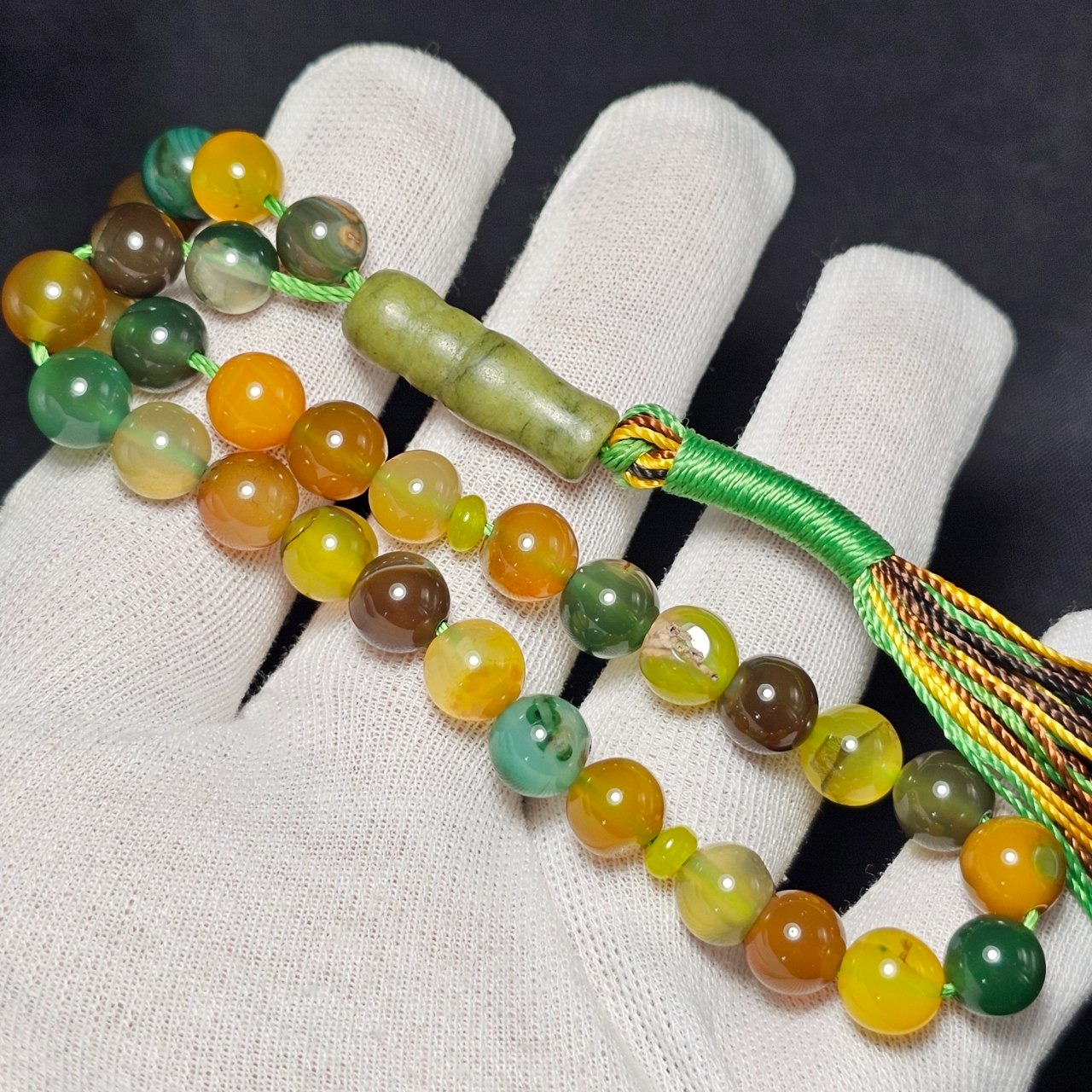 تسبیح 33 دانه سنگ عقیق سبز زرد معدنی کد 37096