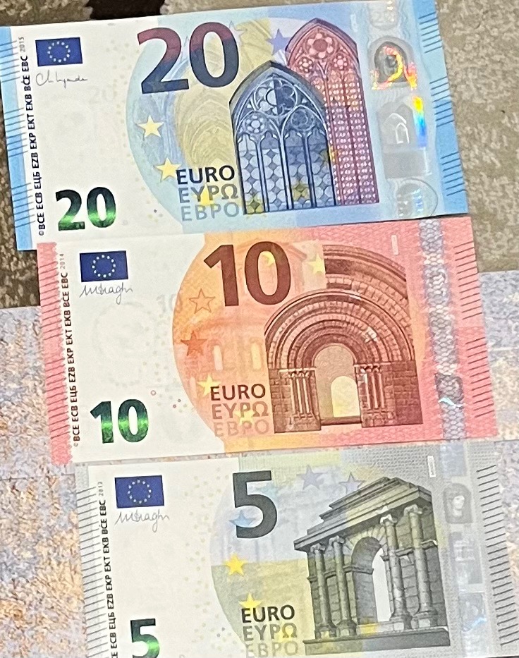 ست اسکناس یورو