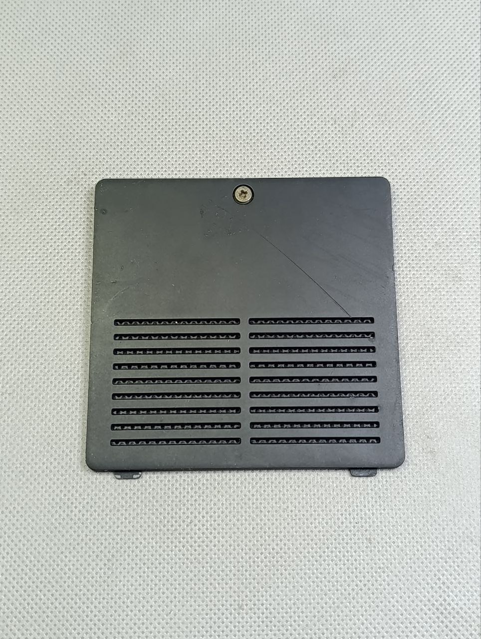 درب کف لپ تاپ Dell Inspiron 1520