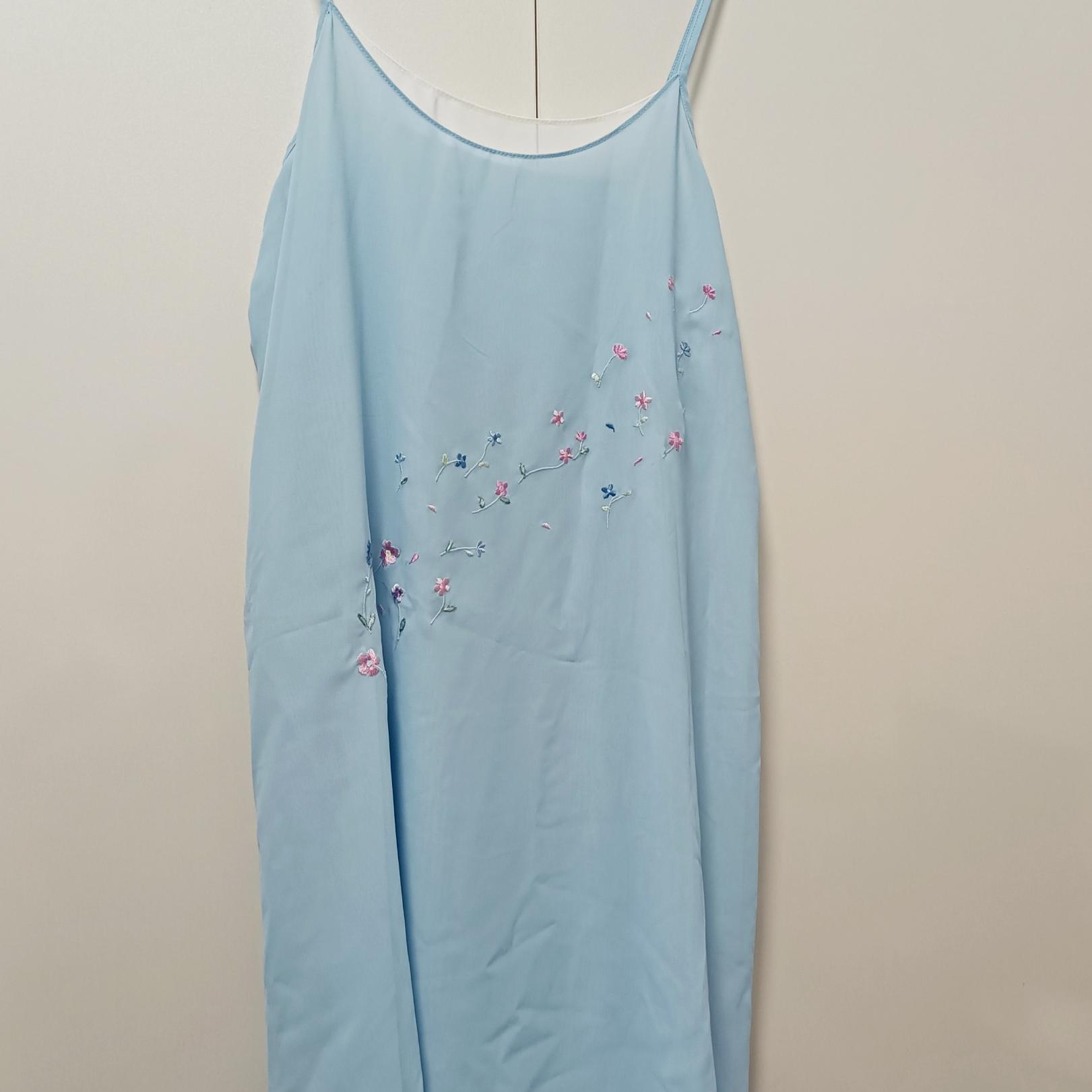 پیراهن حریر آبی