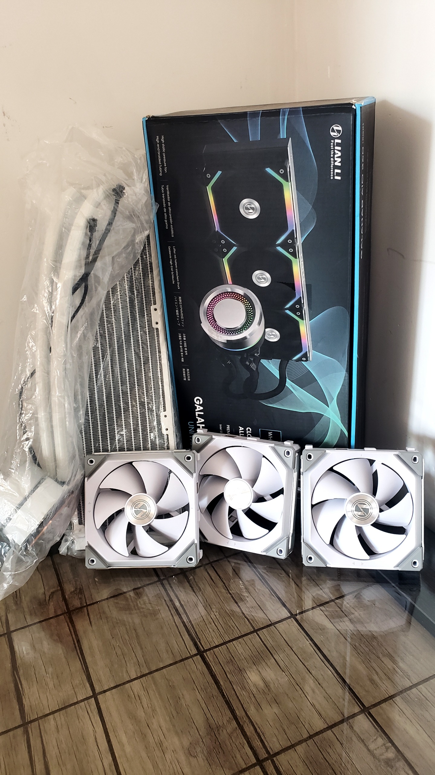 خنک کننده مایع پردازنده لیان لی Galahad AIO 360 SL