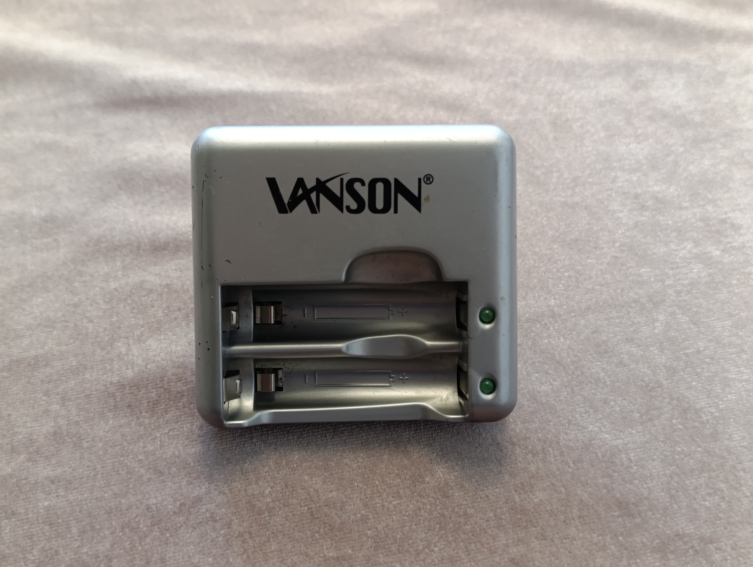 شارژر باتری وانسون VANSON مدل V818