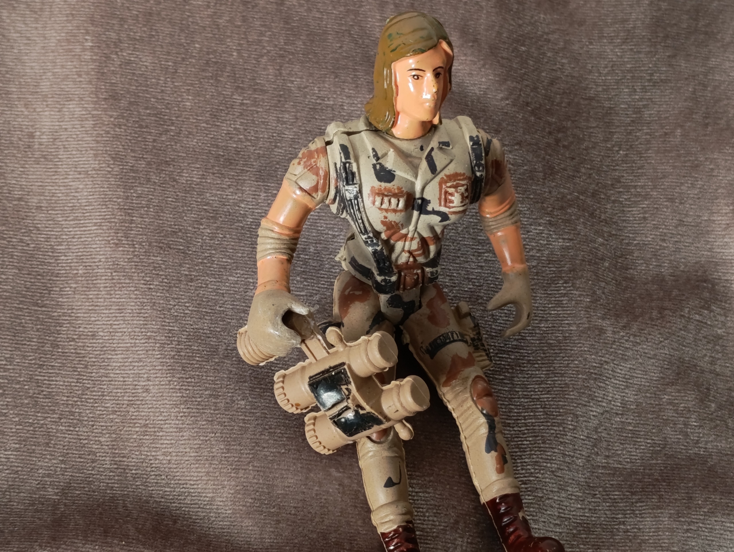 عروسک زن اکشن فیگور سالم و درجه یک