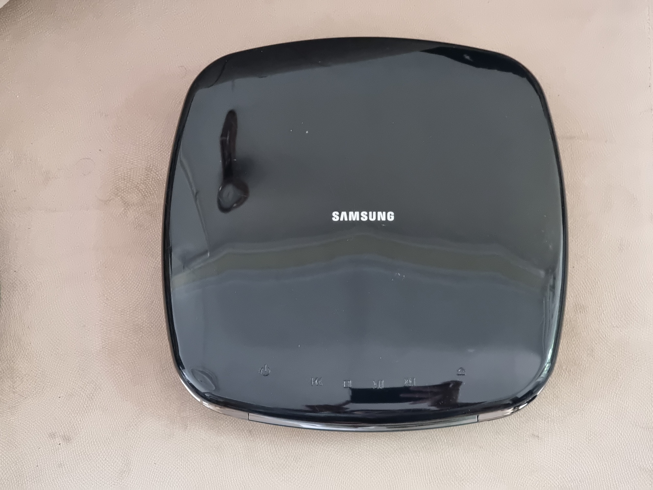 دستگاه دی وی دی DVD لمسی سامسونگ مدل F1080