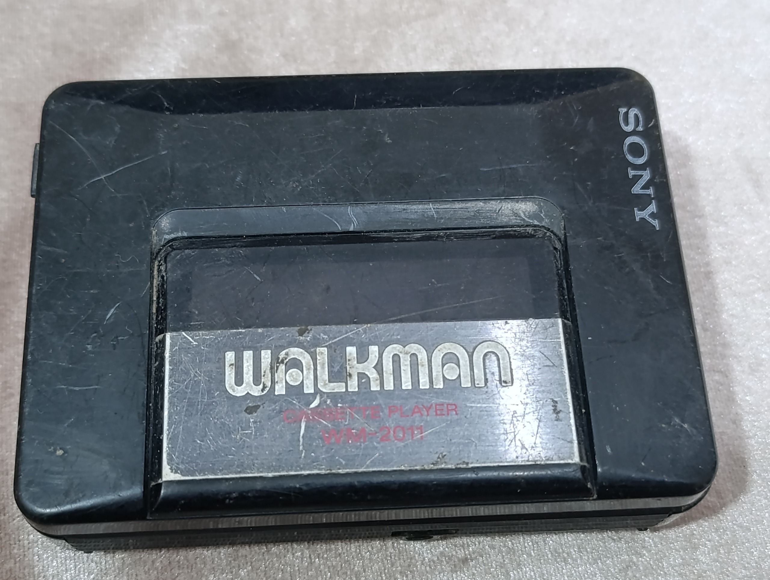 واکمن قدیمی کلکسیونیWM-2011 Sonyاصل ژاپن