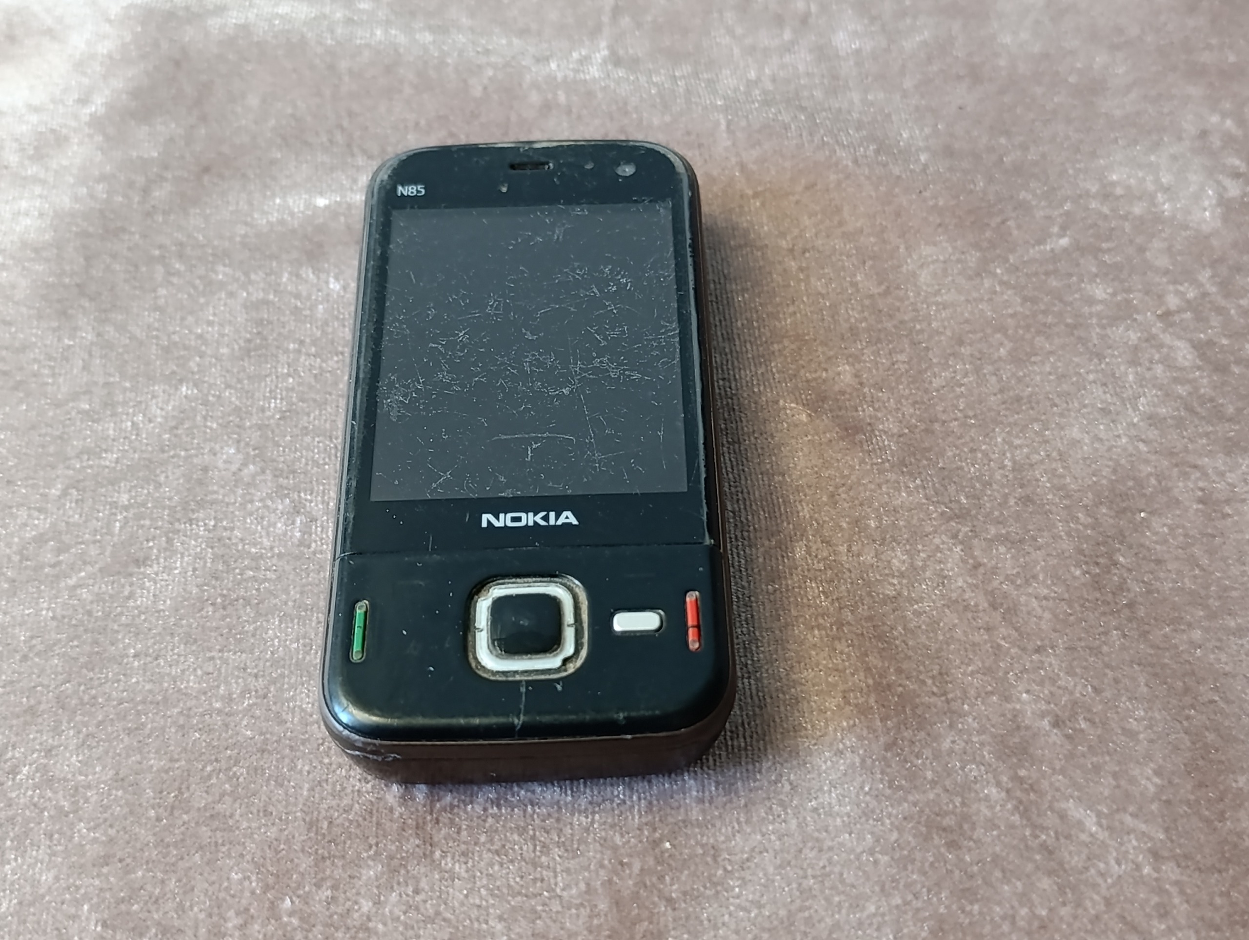 گوشی موبایل نوکیا ان 85