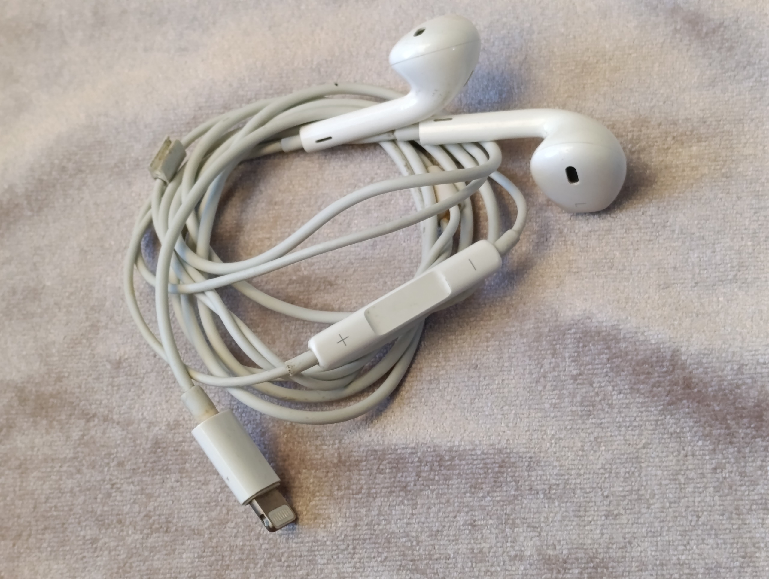 هندزفری اورجینال رو کارتونی اپل 7