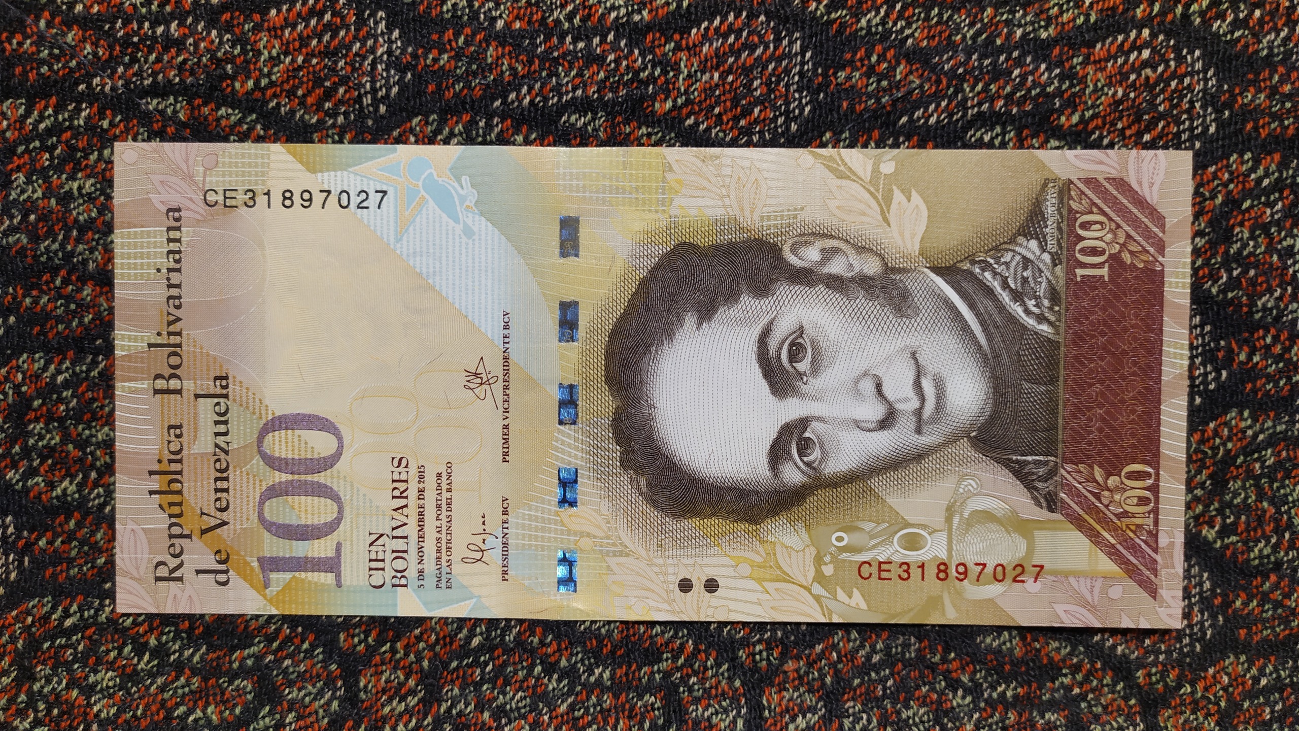 100 بولیوار ونزوئلا