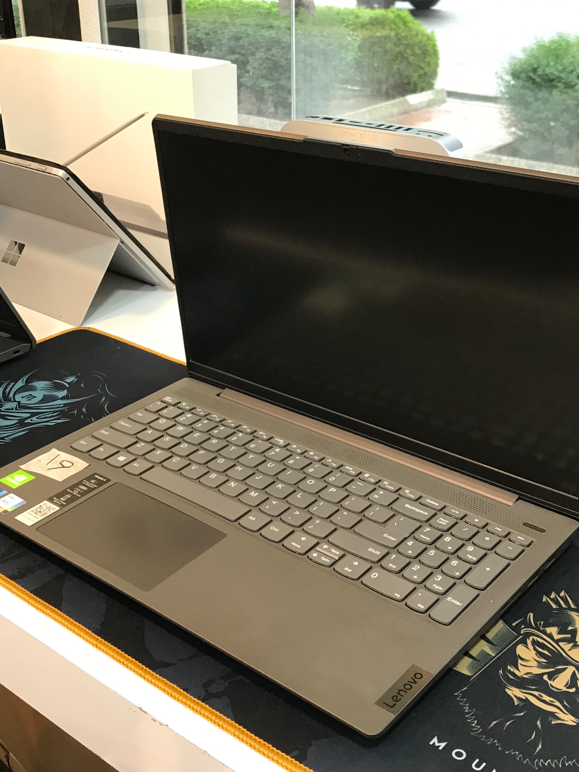 لپ تاپ لنوو lenovo laptop