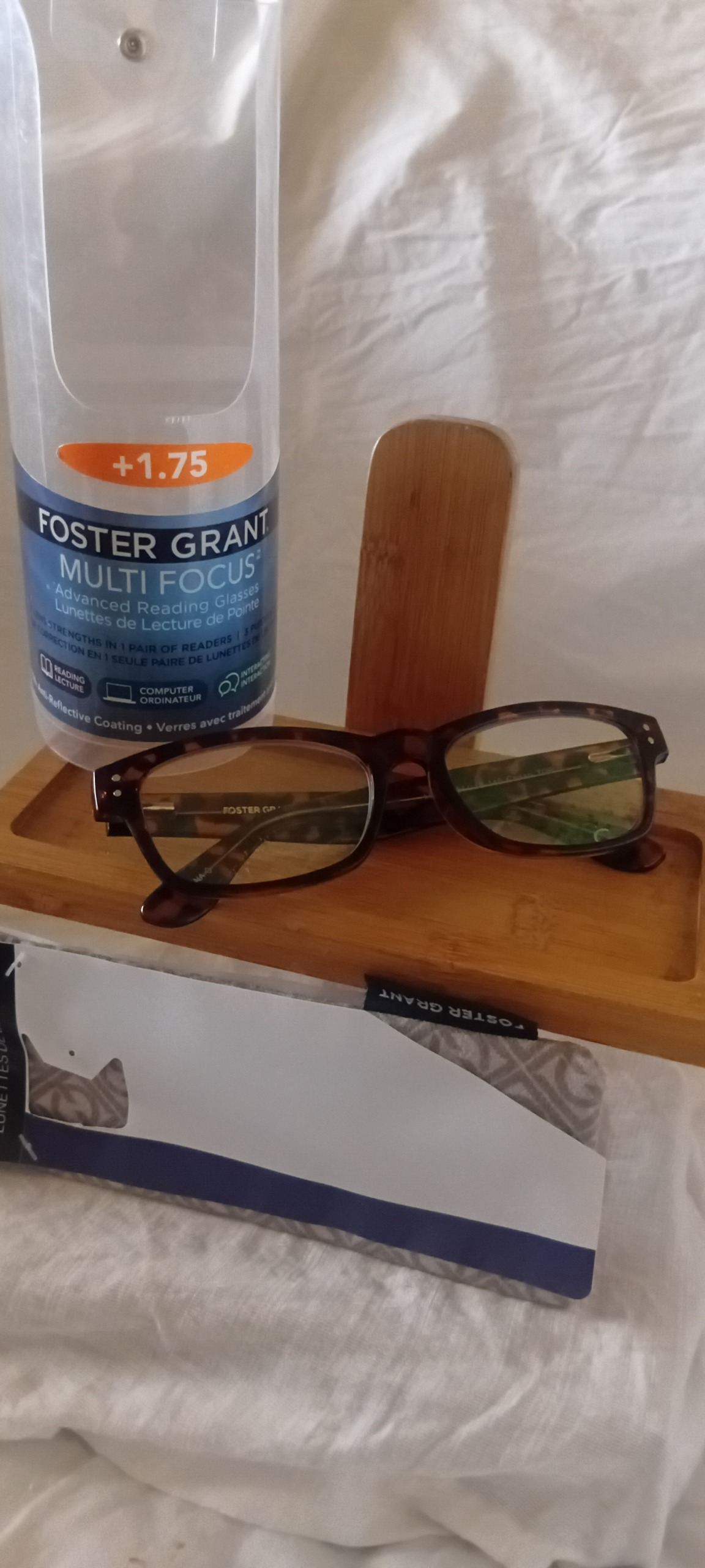 عینک طبی زنانه مردانه مطالعه بانمره1.75