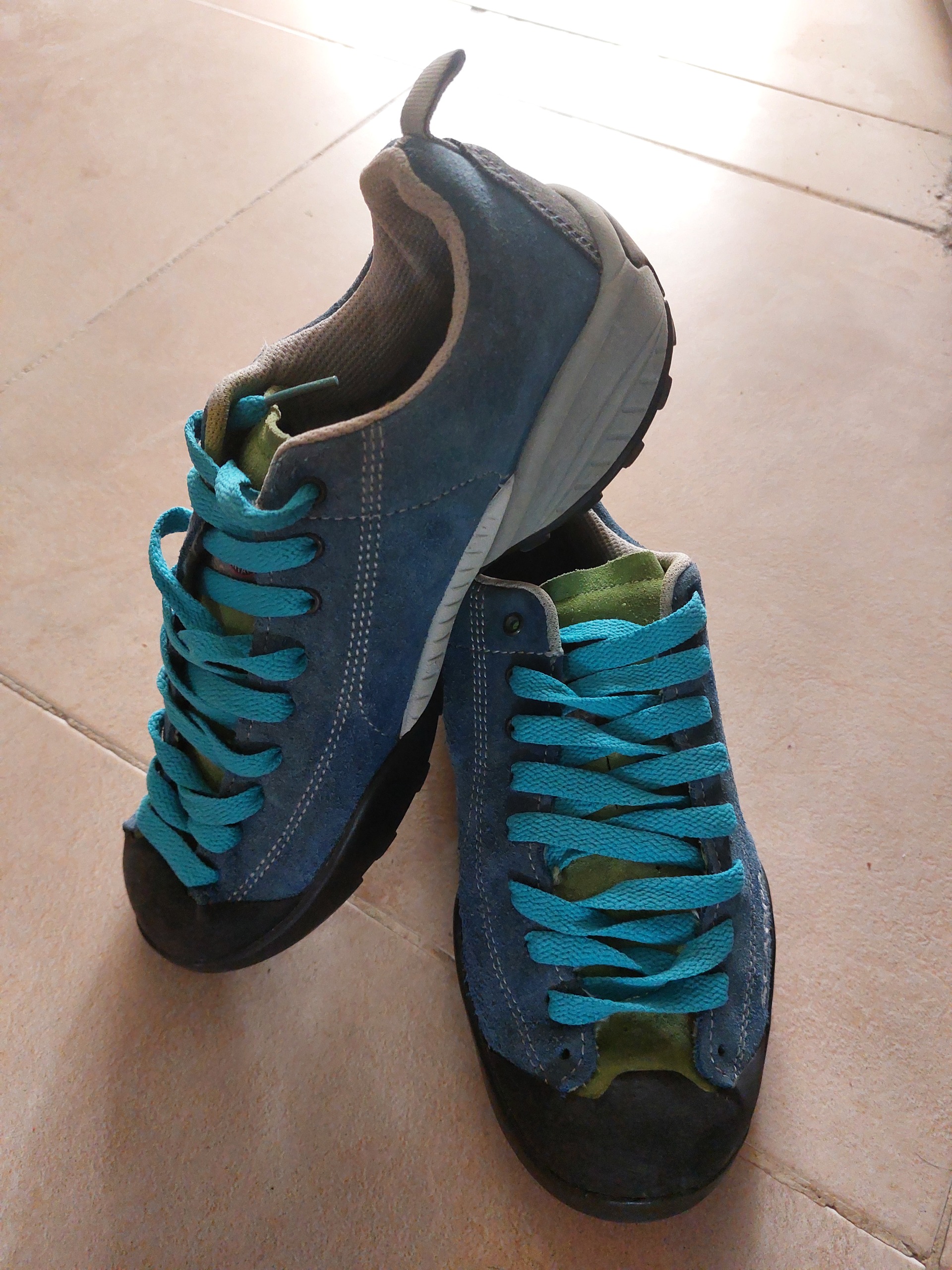 کتانی اورجینال اسکارپا