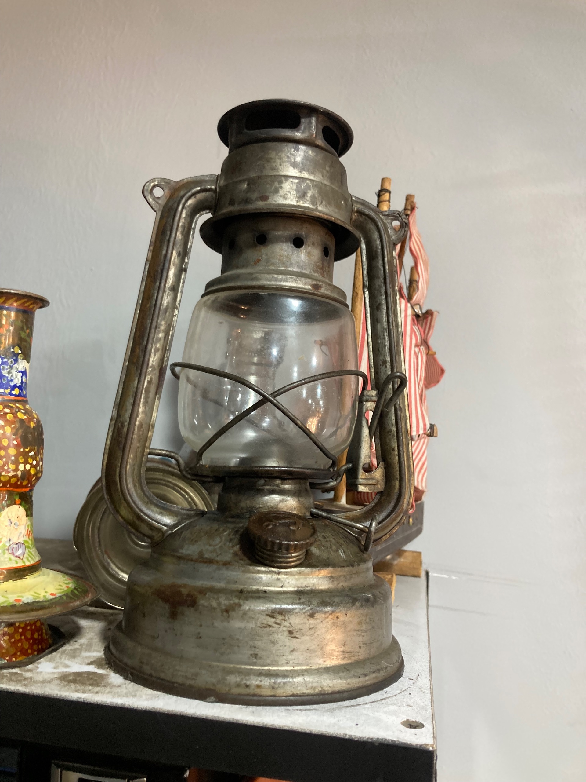 فانوس نفتی قدیمی