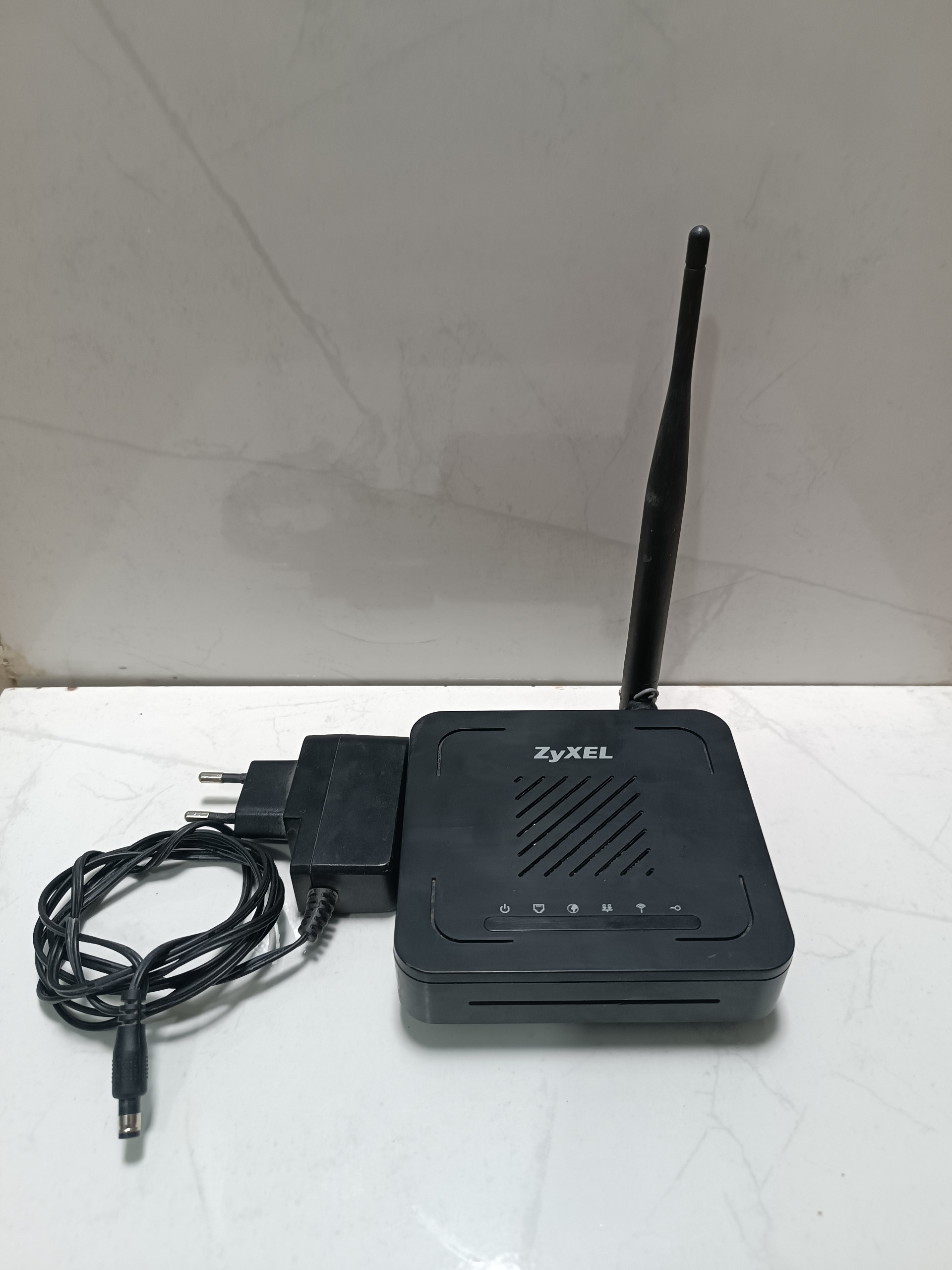 مودم وای فای adsl زایکسل