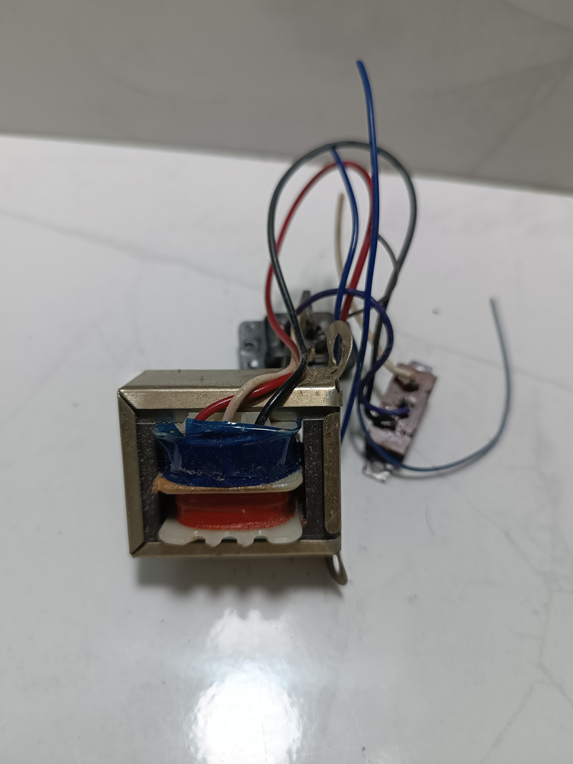 ترانس برق 110 و 220 ژاپنی