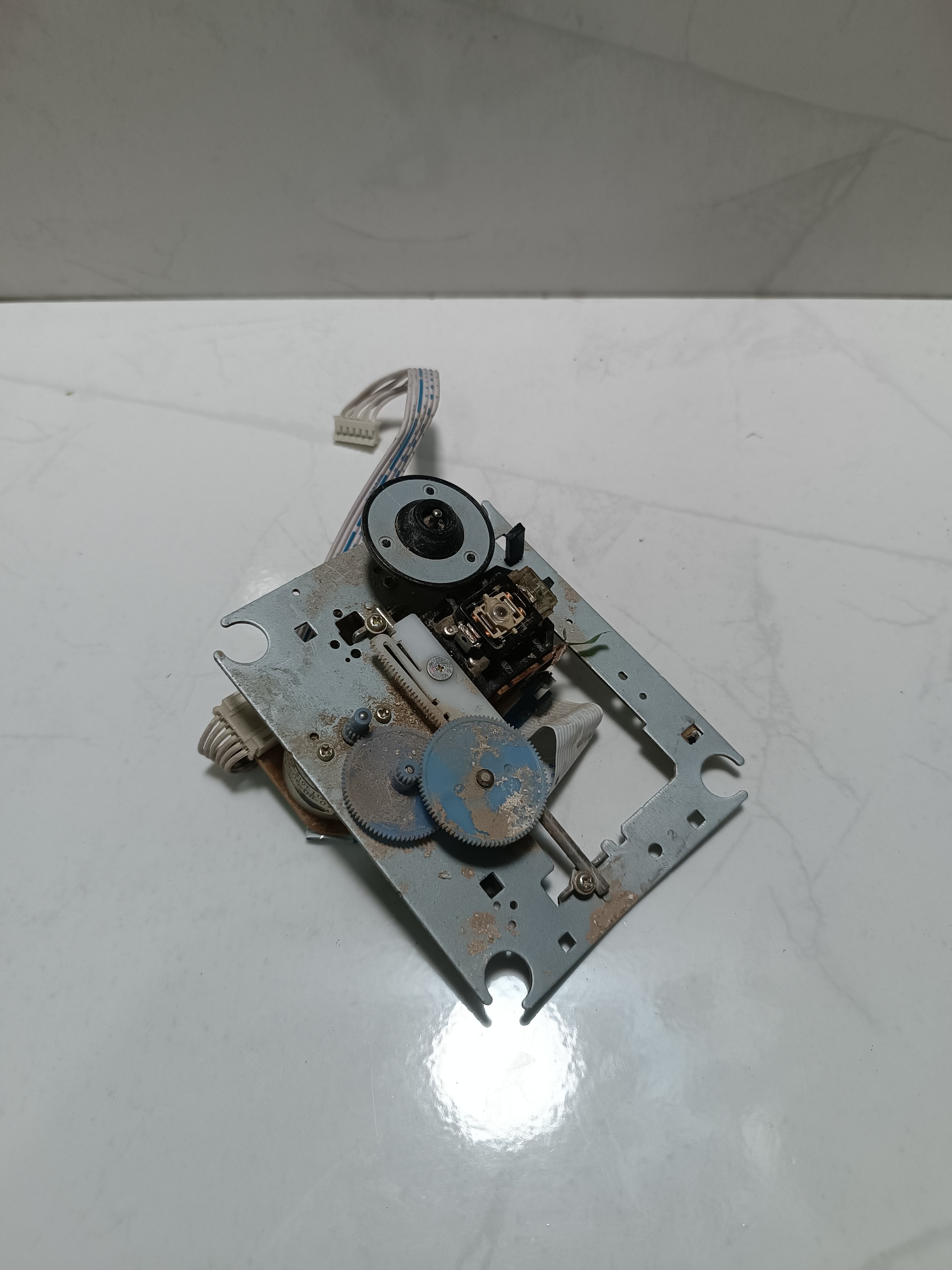 مکانیزم لنز سی دی