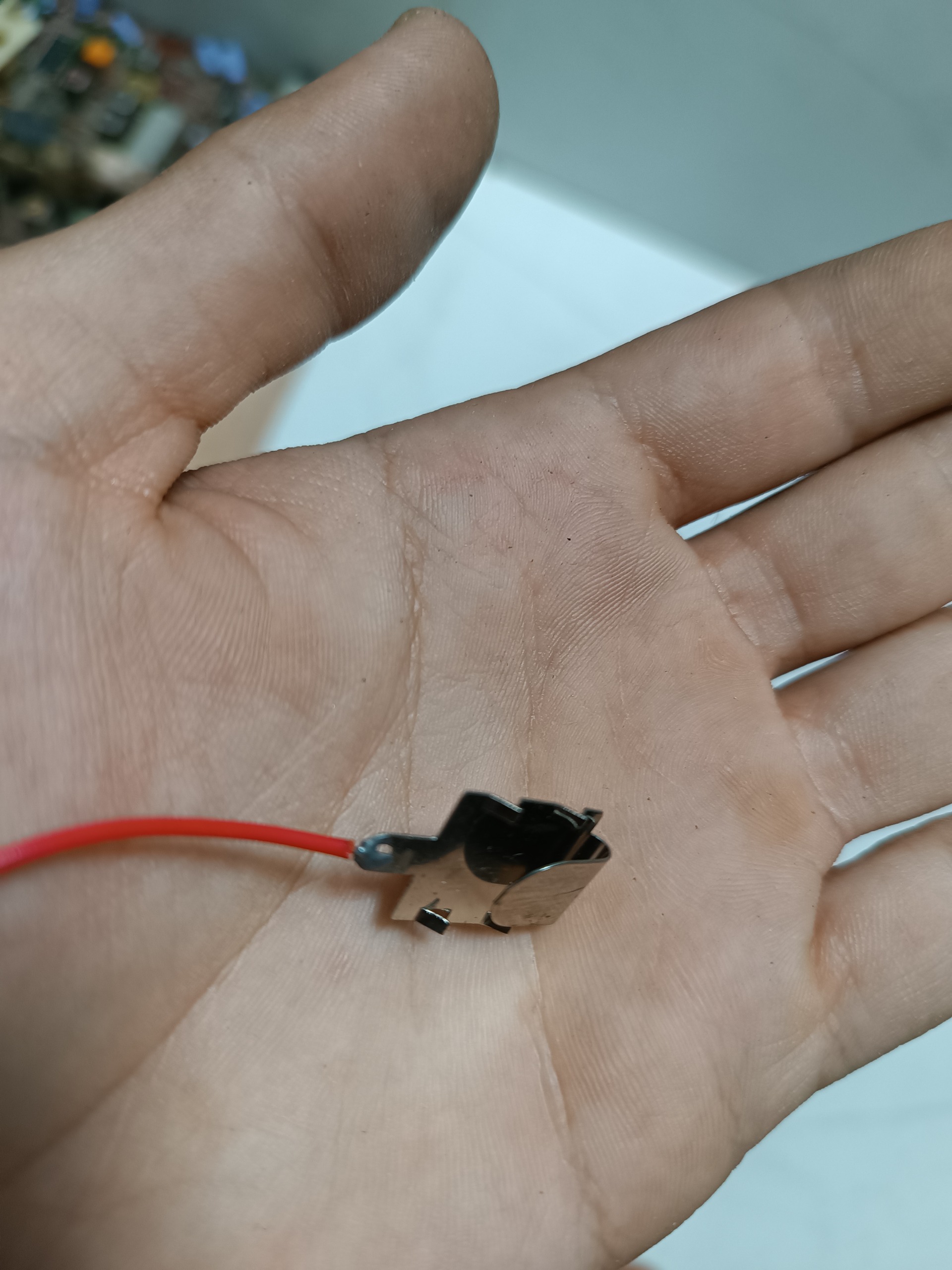 سوکت مثبت منفی باتری6ولت 4.5 امپر کتابی