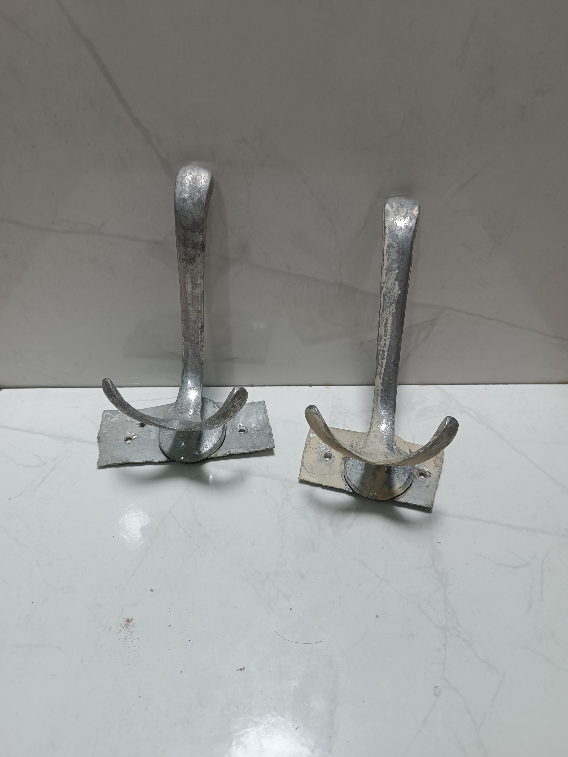 چوب لباسی قدیمی جفتی