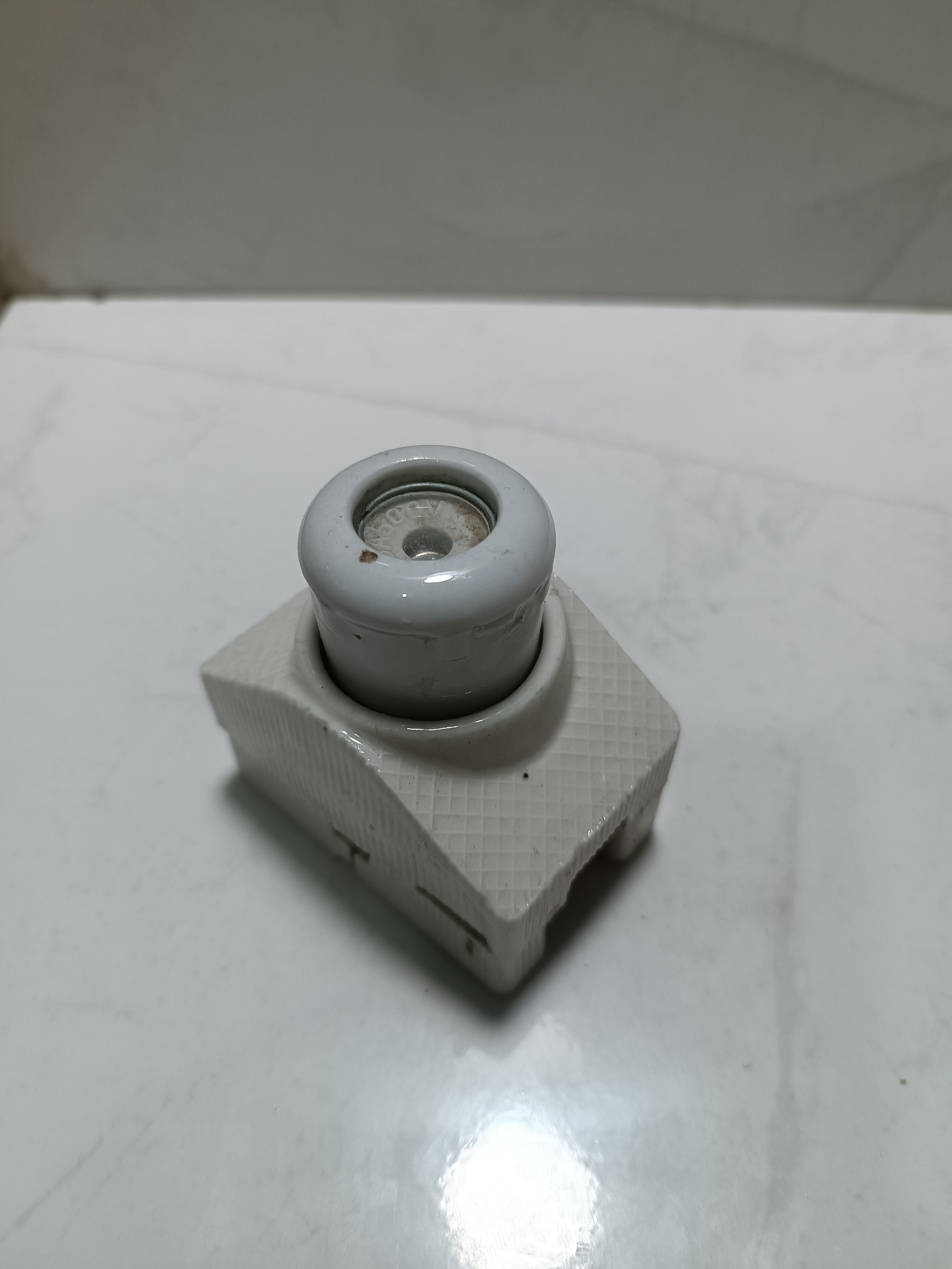 فیوز سرامیکی 25 آمپر 500 ولت