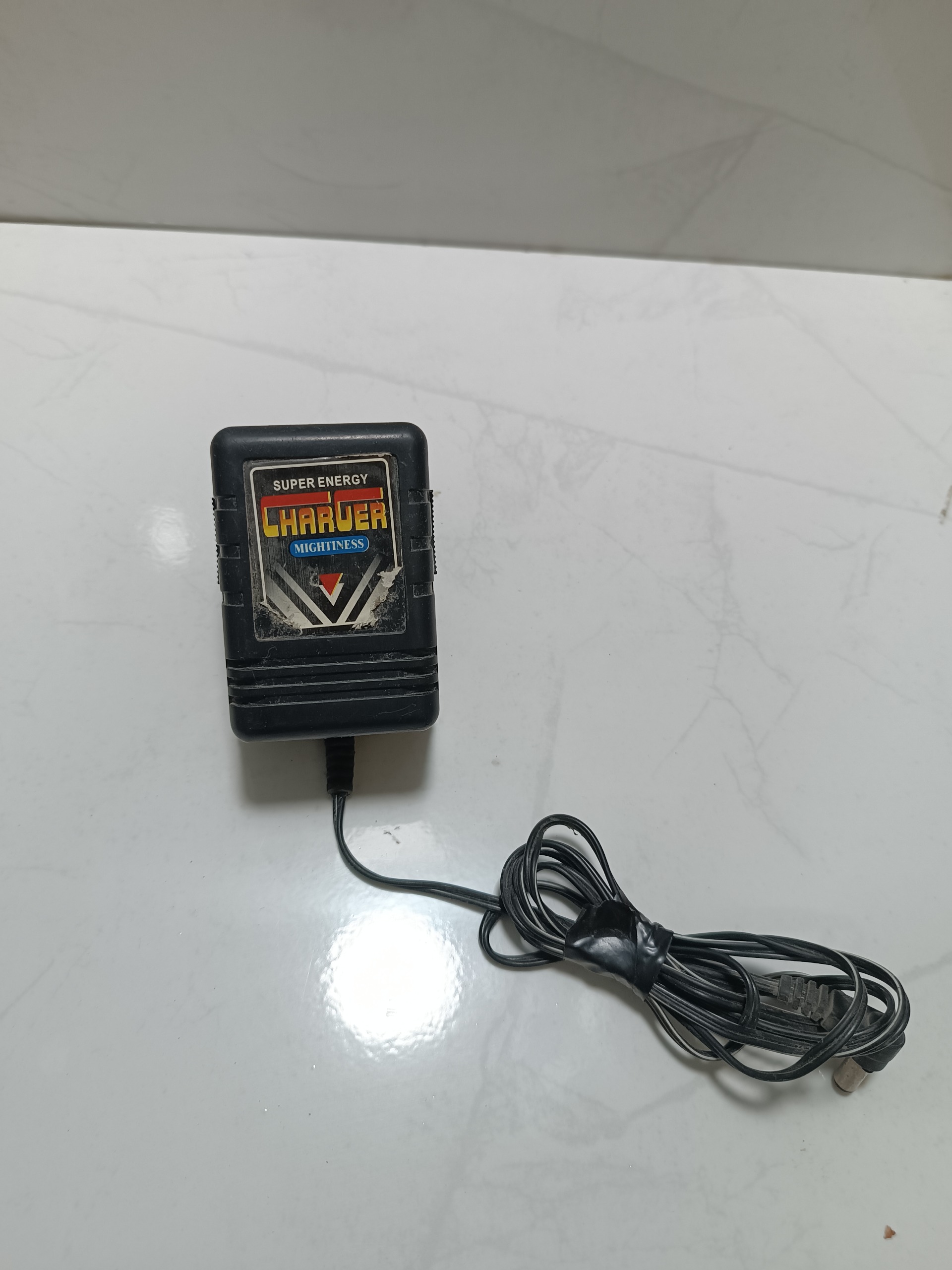 شارژر ماشین کنترلی 7.2 ولت 180 میلی آمپر ساعت