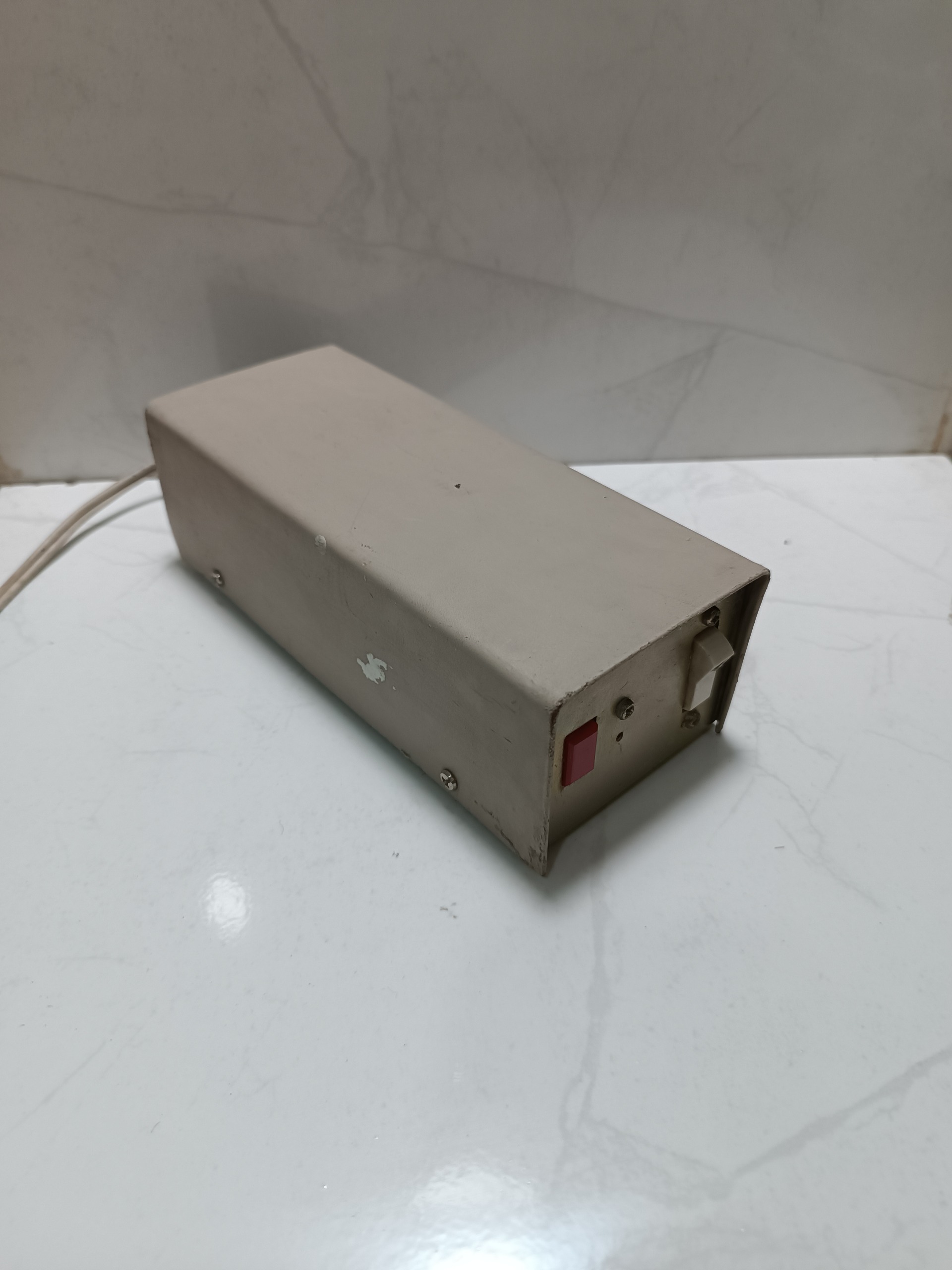 آداپتور ژاپنی دو خروجی 9 و 12 ولت