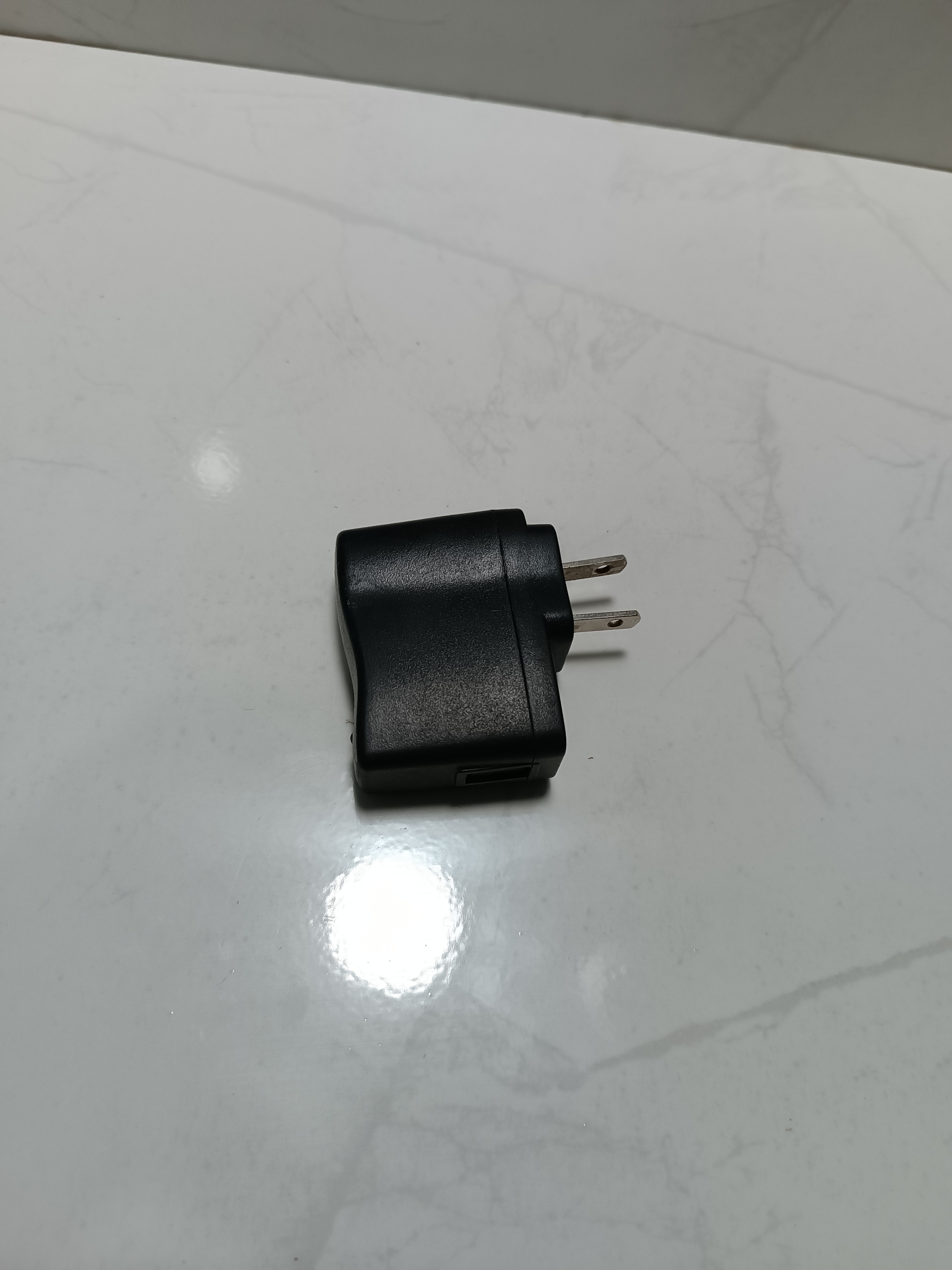 آداپتور اسپیکر و موبایل