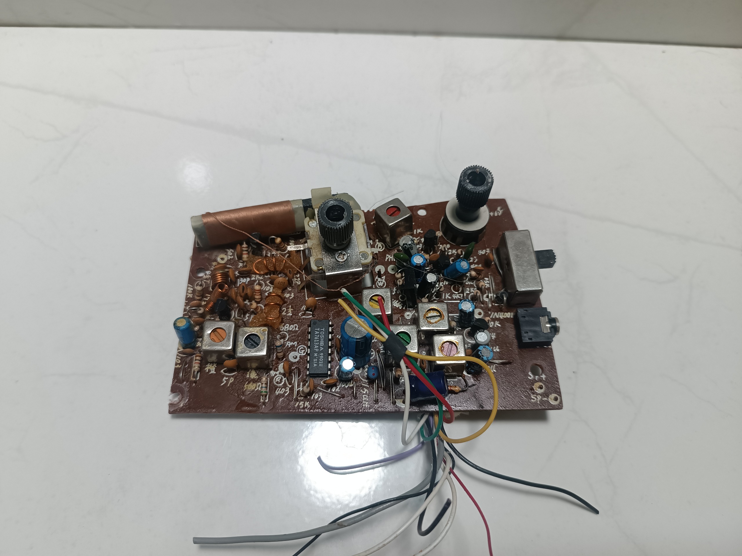 برد رادیو توشیبا دو موج