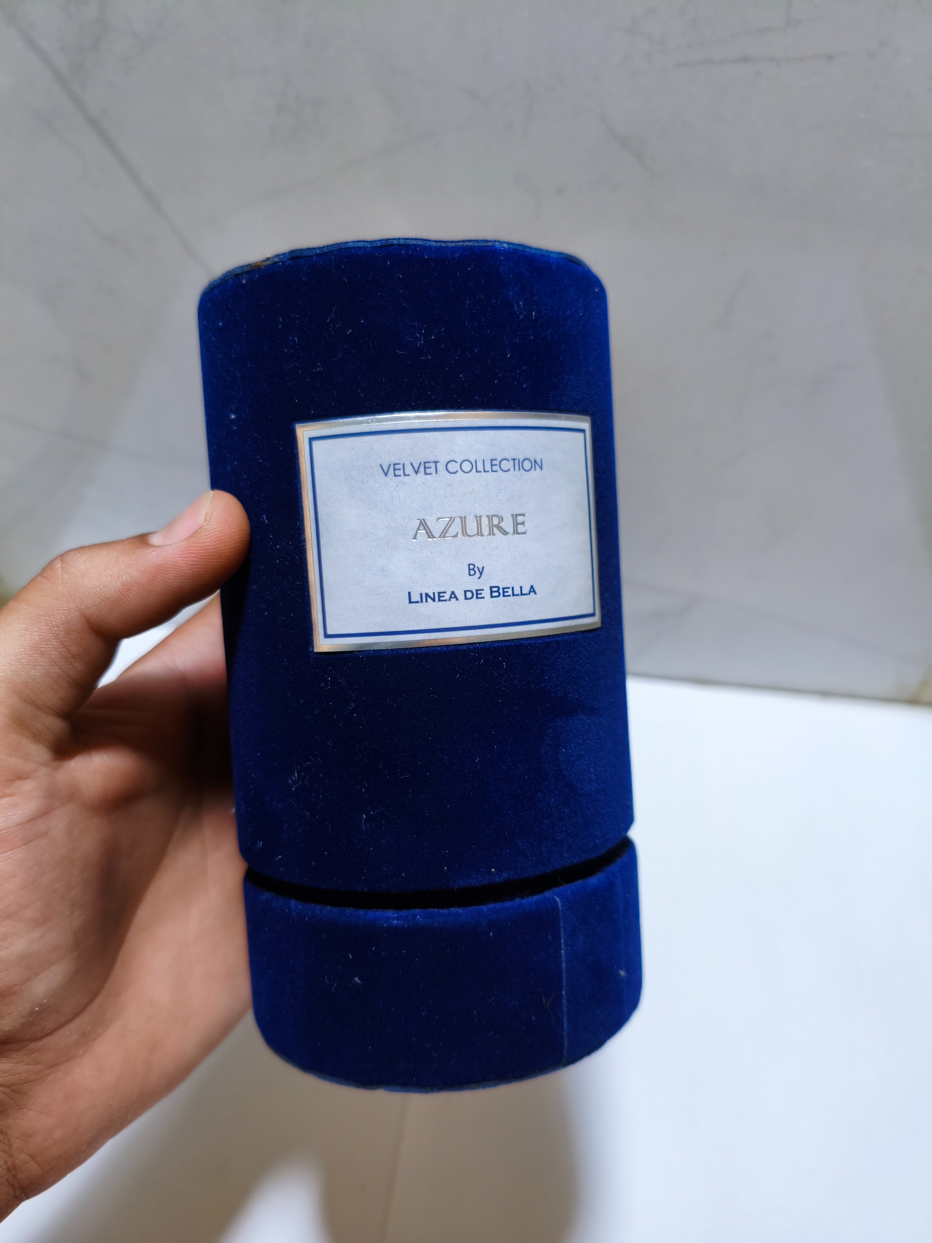 جعبه استوانهای ادکلن azure اصلی