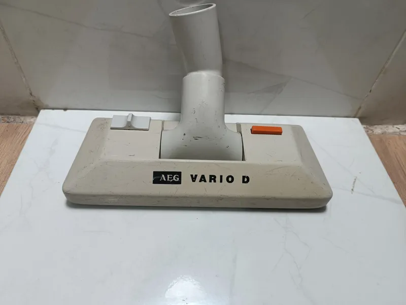 برس جاروبرقی AEG VARIO D