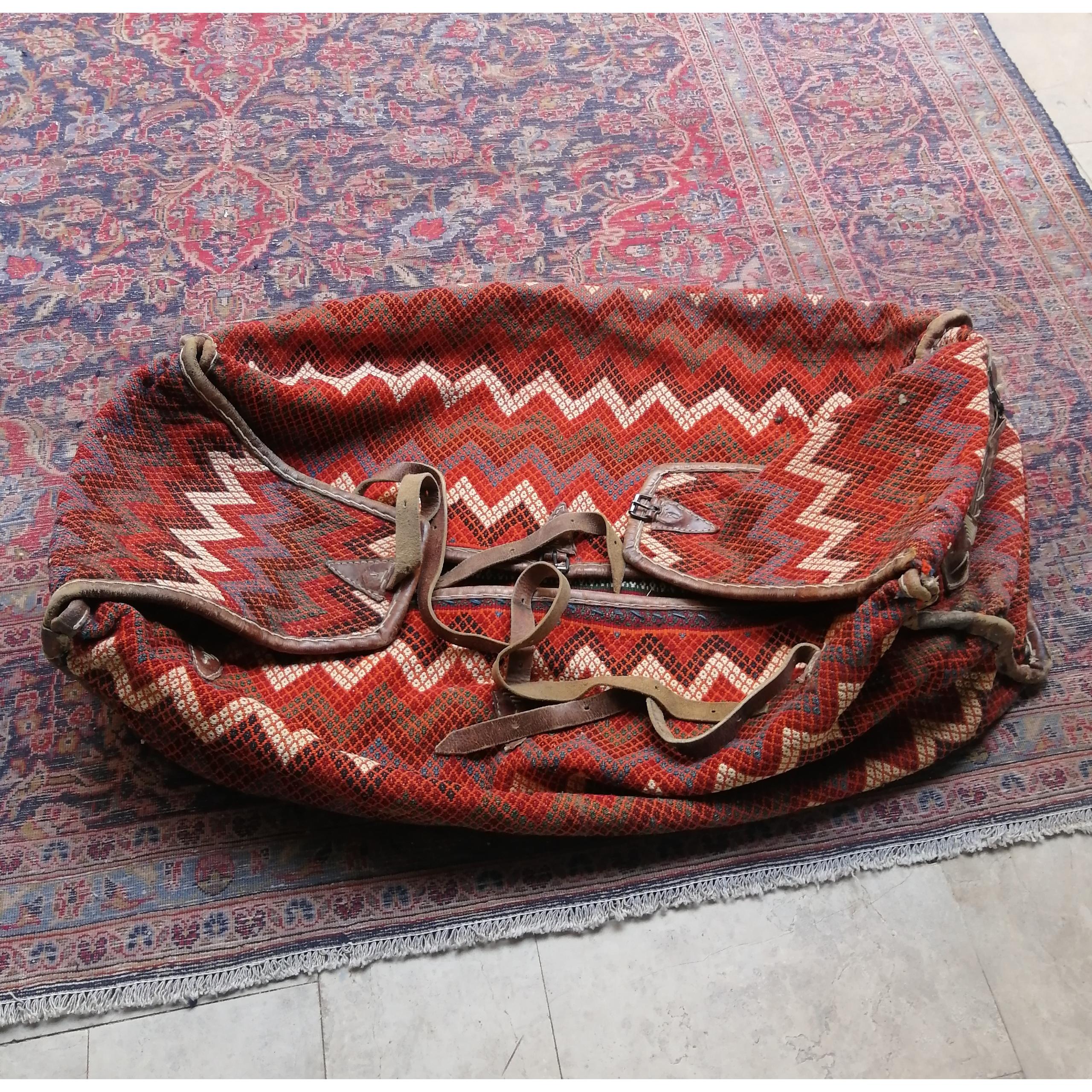 مفرش قشقایی اصیل و قدمت دار