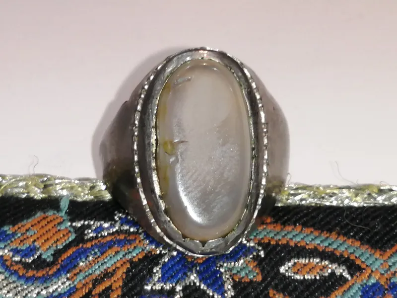 انگشتر عقیق کهنه