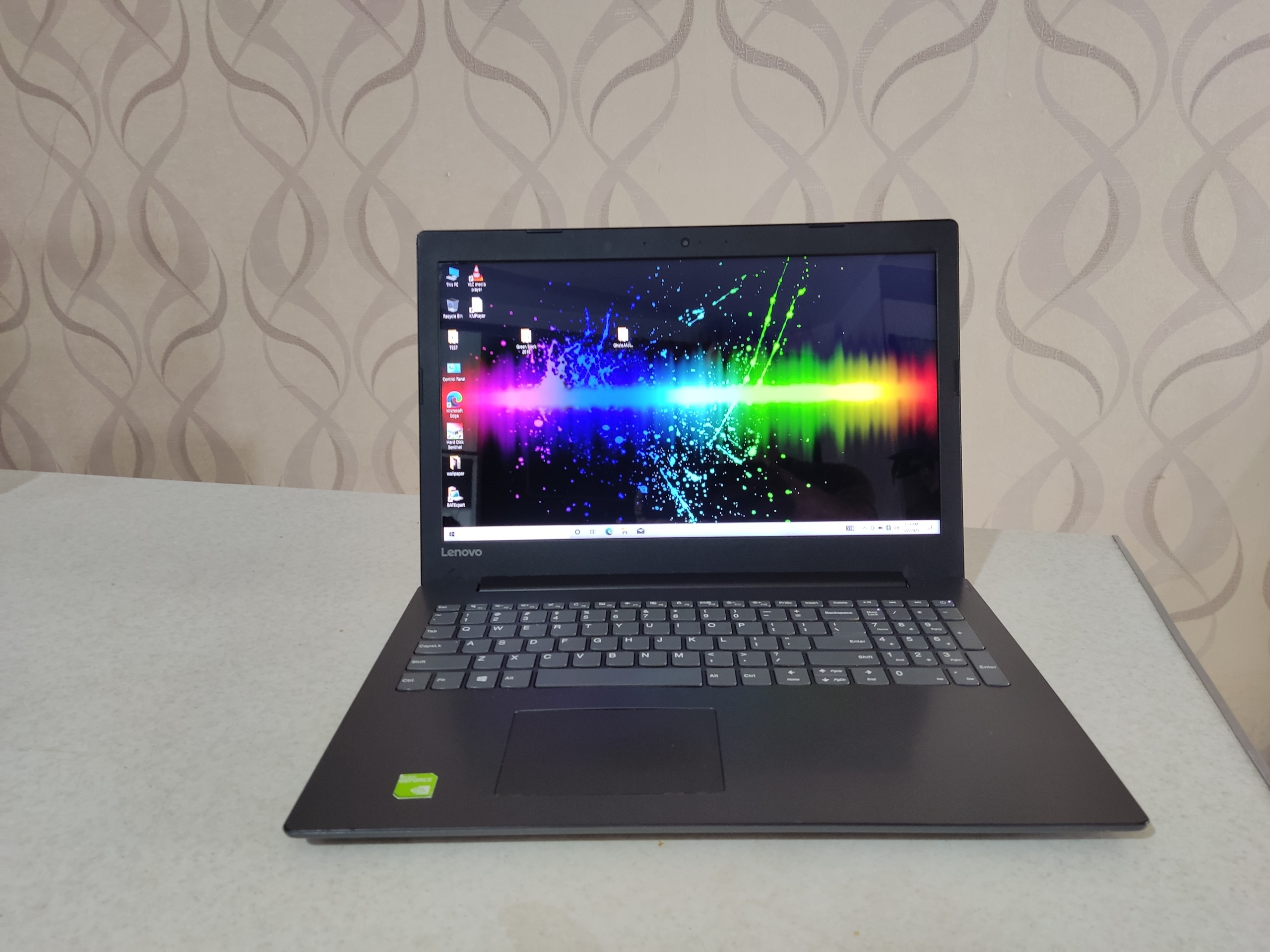 لپ تاپ در حد نو نسل هفتم i5 فوق العاده