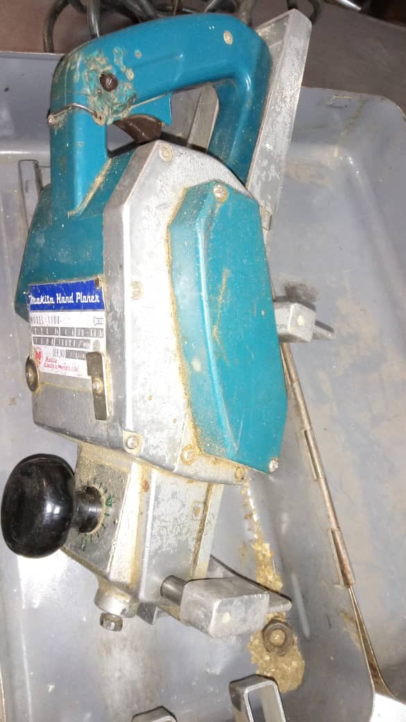 رنده برقی نجاری ماکیتا ژاپن مدل 1100