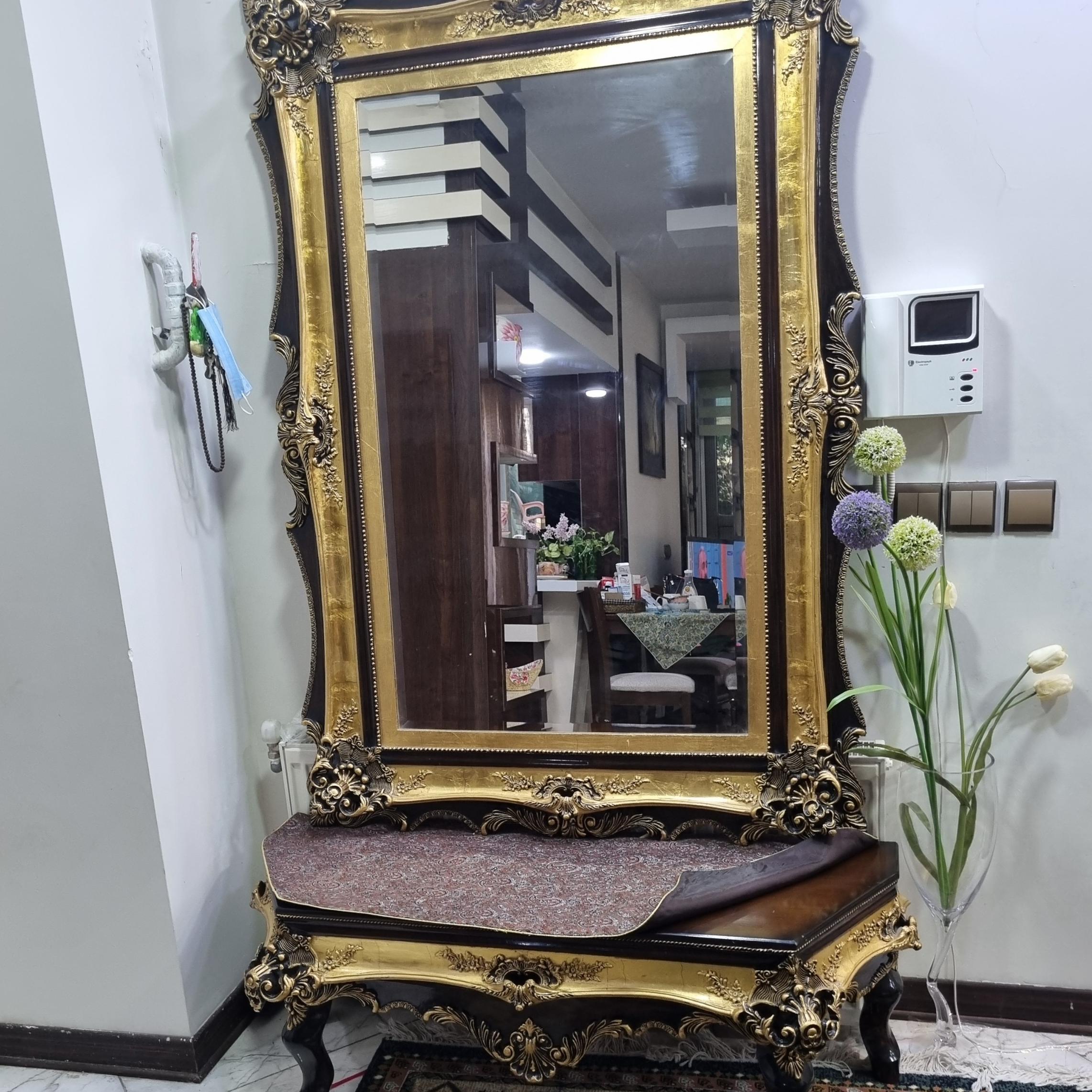 آینه و کنسول