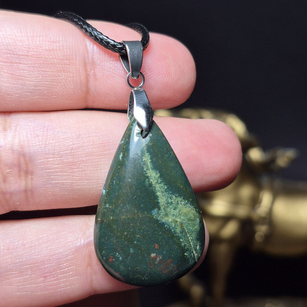 آویز گردنبند سنگ طبیعی سنگ خون معدنی کد Z7115