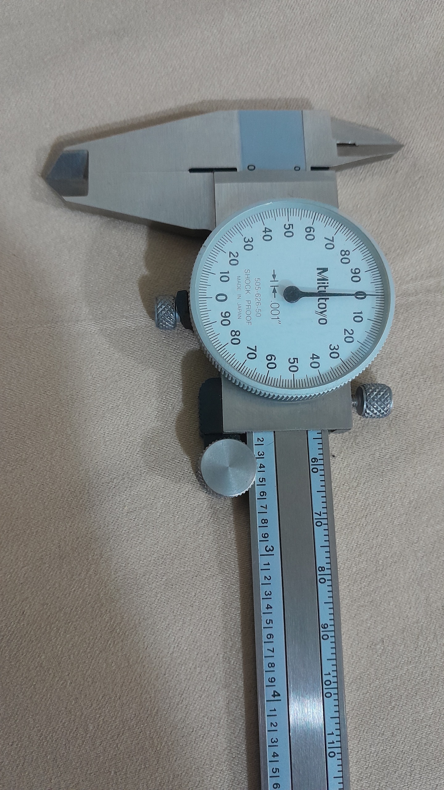 کولیس ساعتی میتوتویو