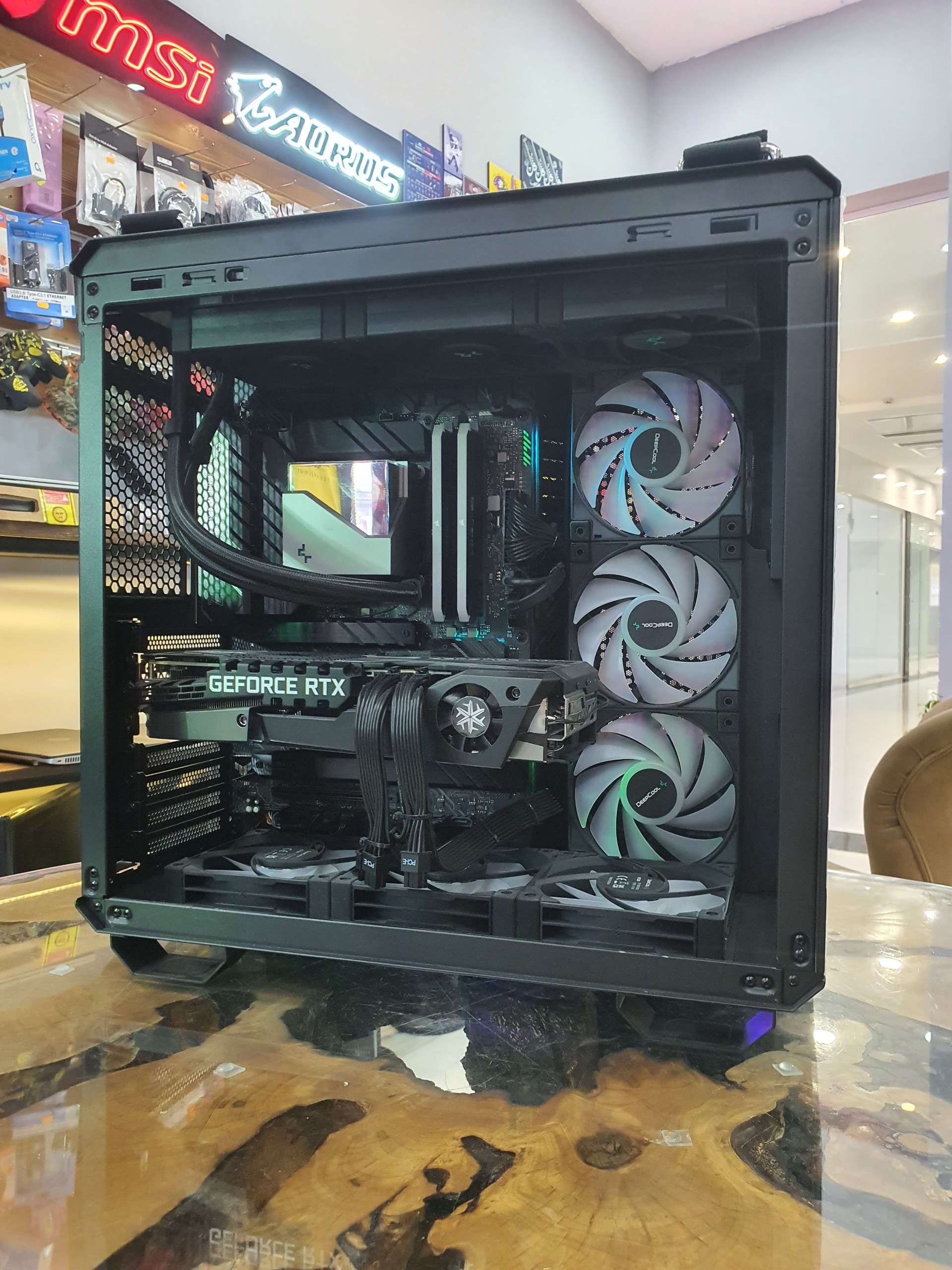 کیس گیمینگ و رندرینگ 13700k