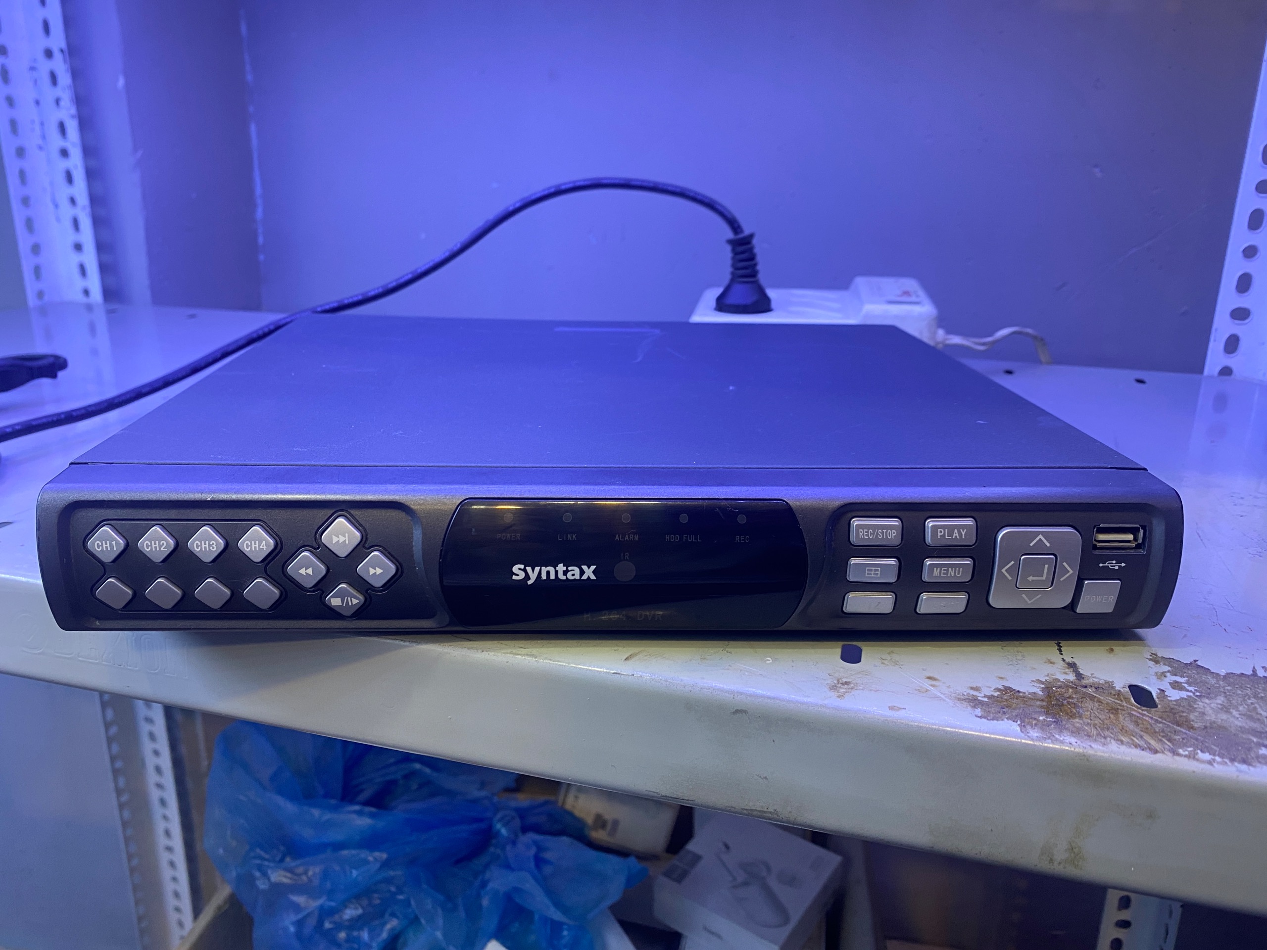 دستگاه DVR چهار کاناله Syntax مدل SX-4004A