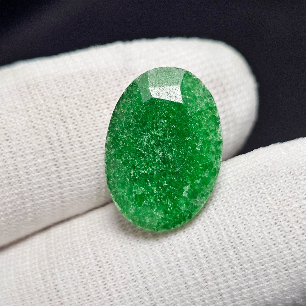 نگین درشت سنگ جید معدنی کد 38936