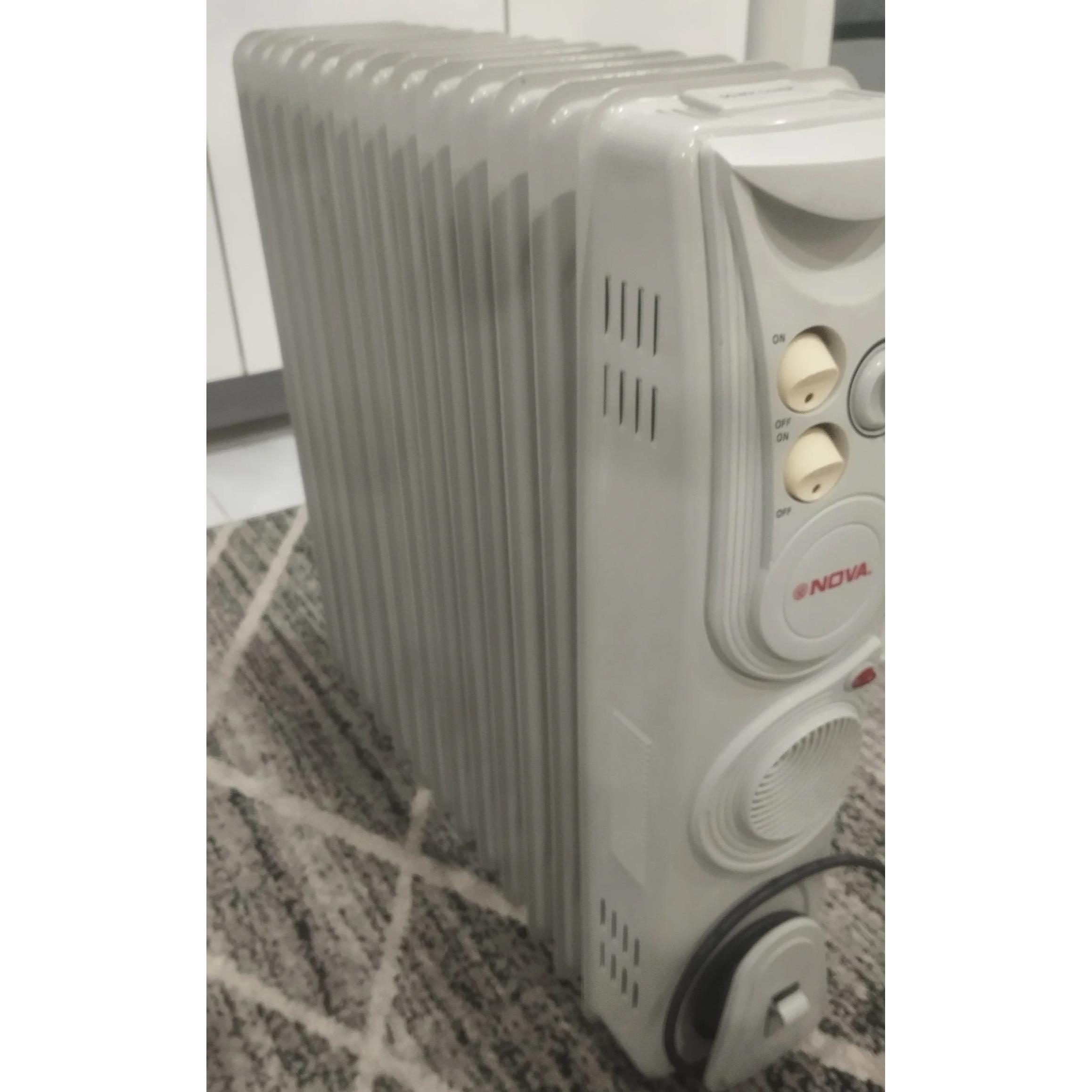 شوفاژ برقی یا رادیاتور برقی سیار (بخاری برقی)