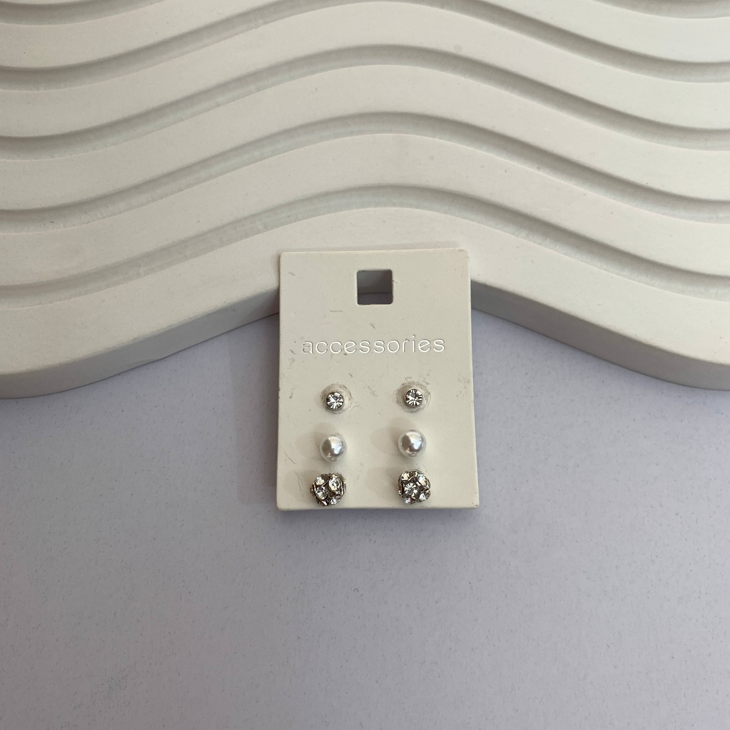 گوشواره میخی نگین دار